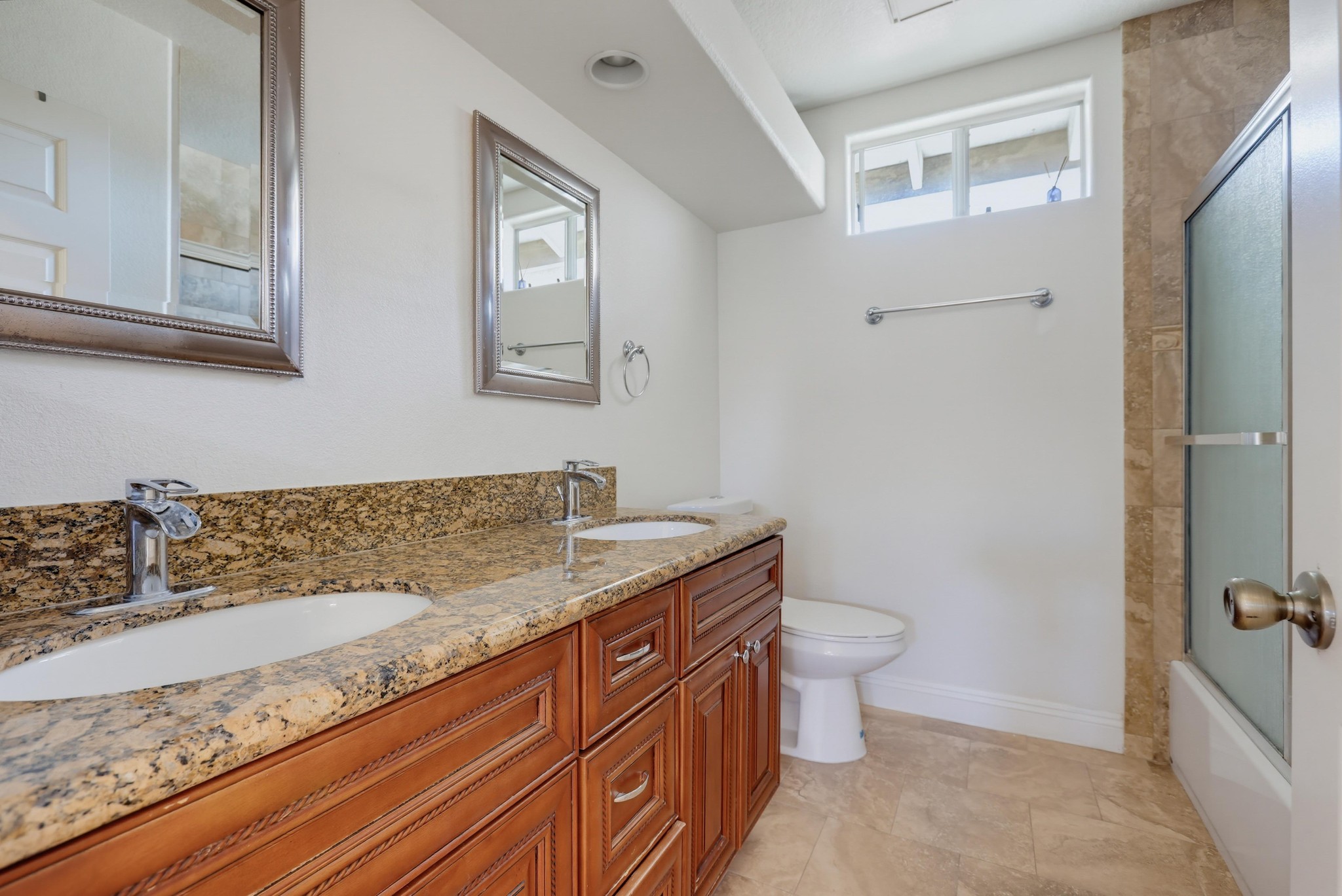 Virtual tour photo 31 of 55 for 24812 Rigger