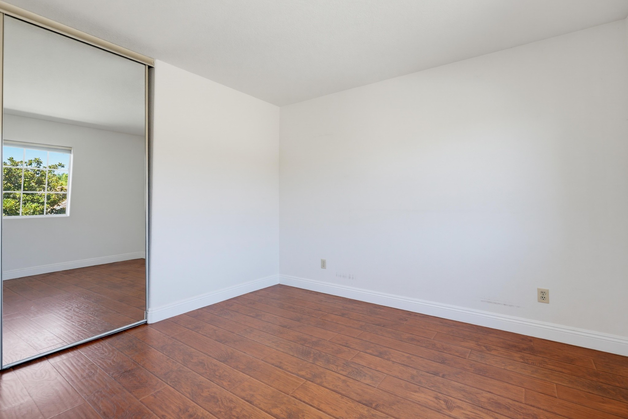 Virtual tour photo 35 of 55 for 24812 Rigger
