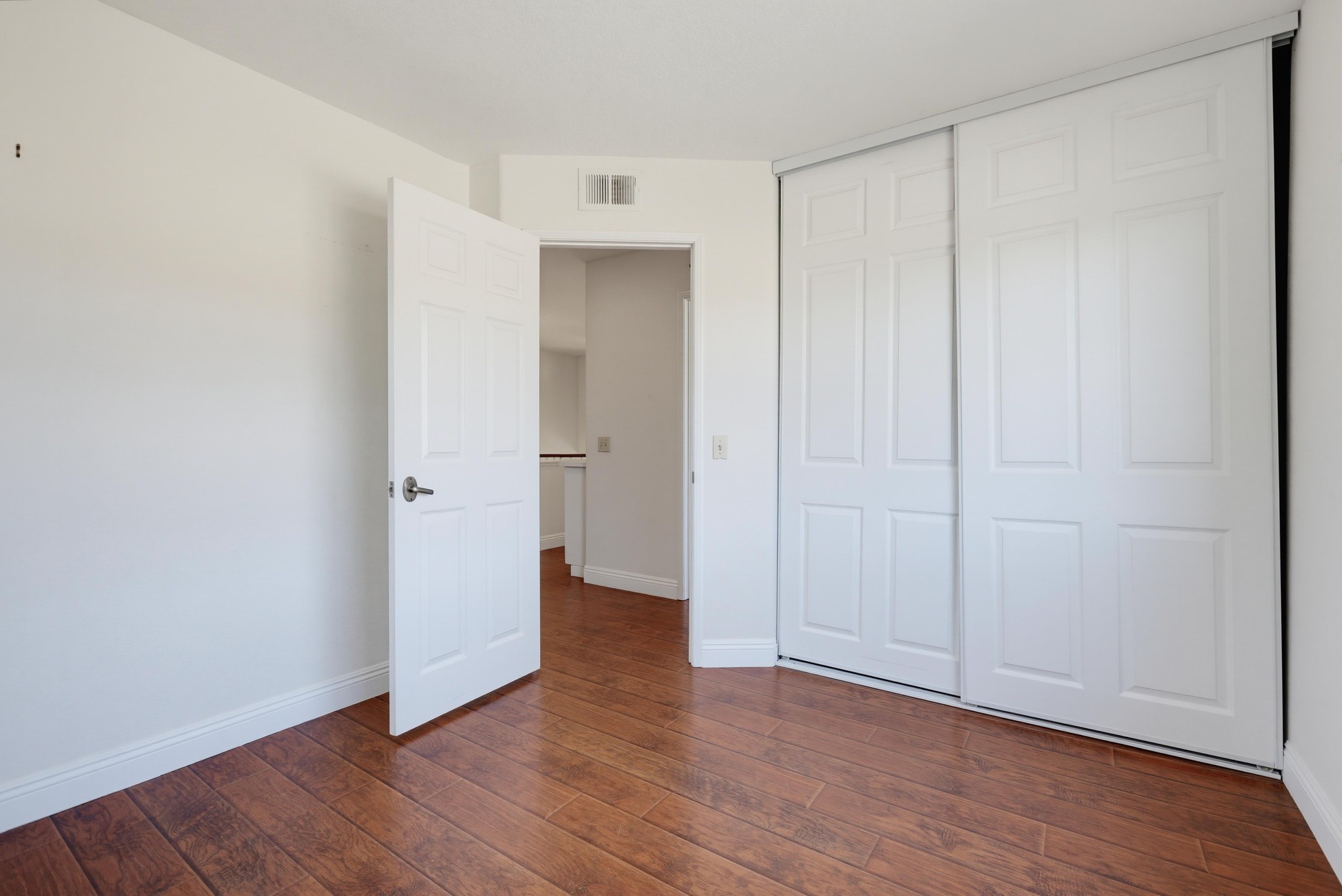 Virtual tour photo 38 of 55 for 24812 Rigger