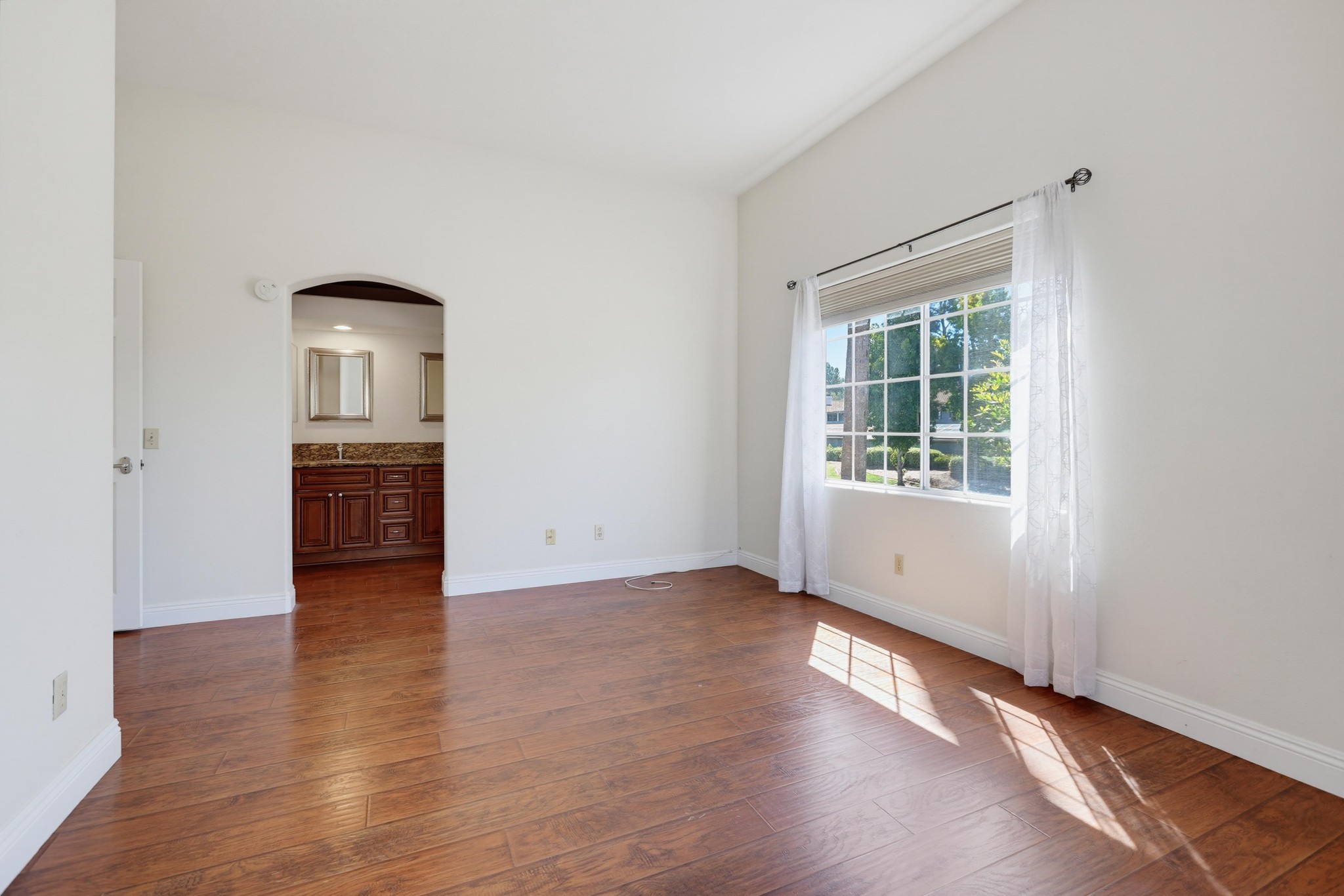 Virtual tour photo 41 of 55 for 24812 Rigger