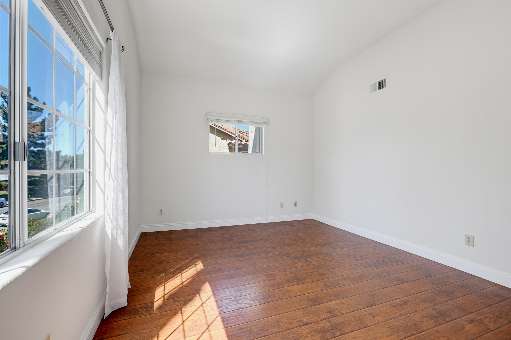 Virtual tour photo 43 of 55 for 24812 Rigger