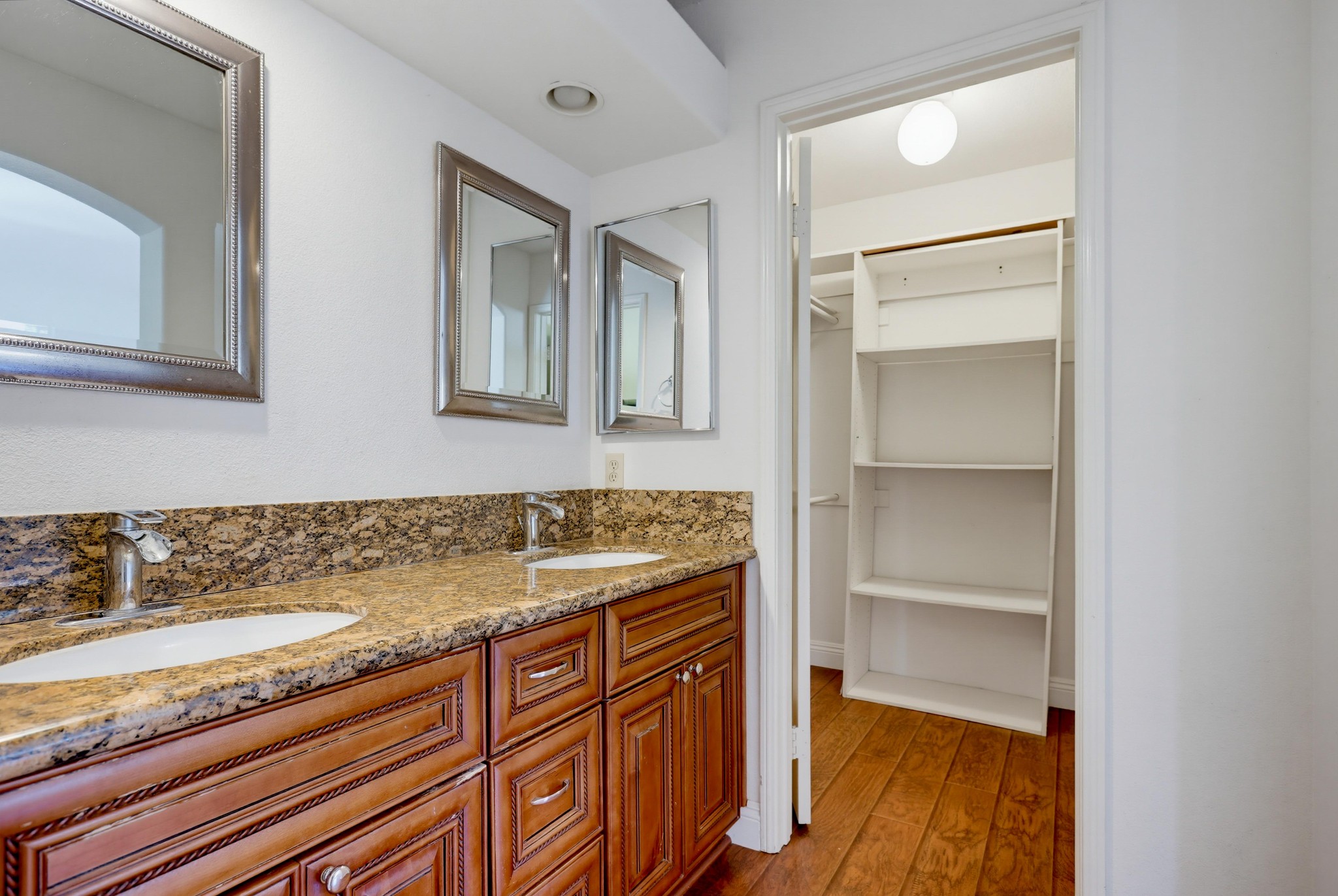 Virtual tour photo 47 of 55 for 24812 Rigger