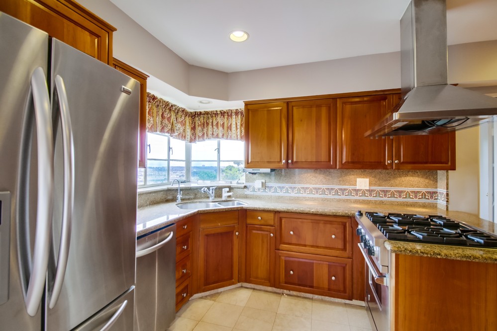 Virtual tour photo 17 of 52 for 2484 Presidio Drive
