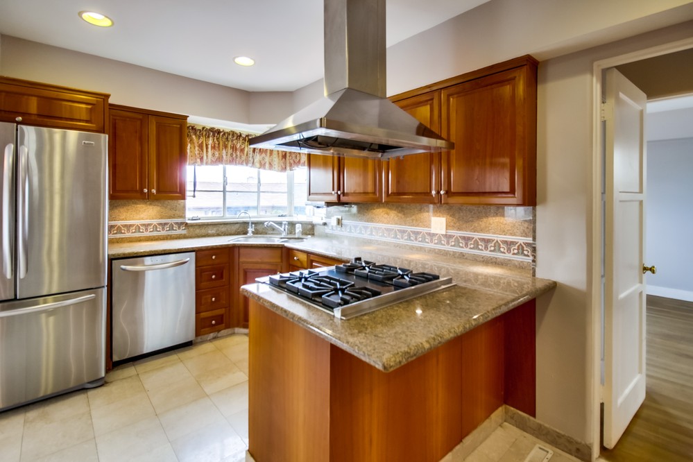 Virtual tour photo 21 of 52 for 2484 Presidio Drive