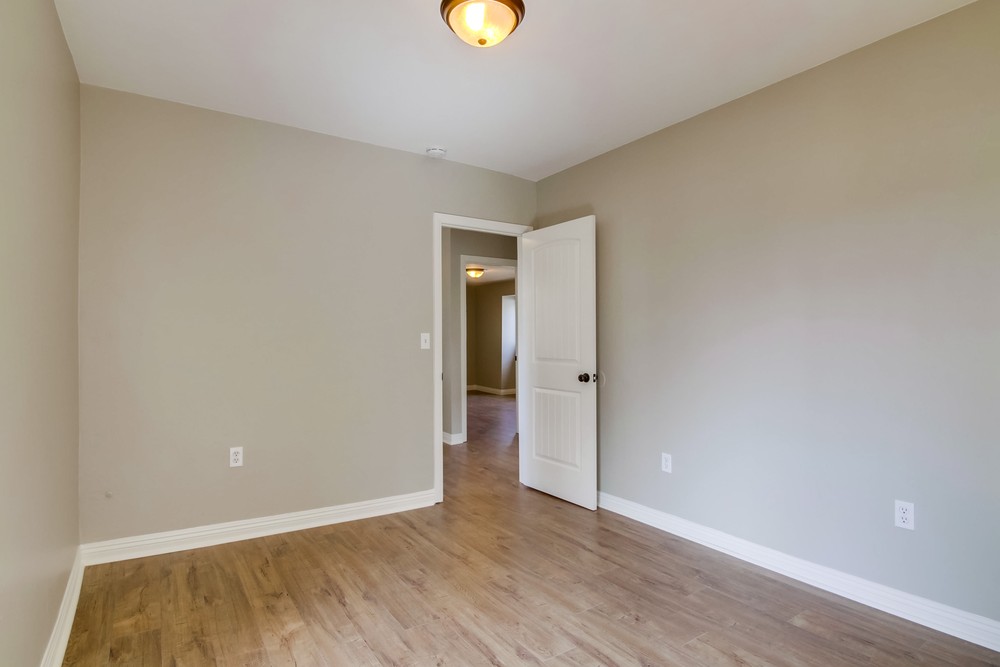 Virtual tour photo 21 of 32 for 2486 L St