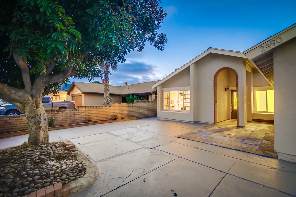Virtual tour photo 5 of 60 for 2490 Biola Ave