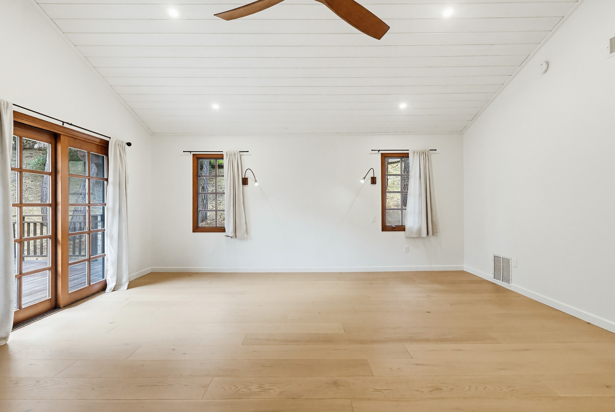 Virtual tour photo 59 of 110 for 24970 Bob Batchelor Rd