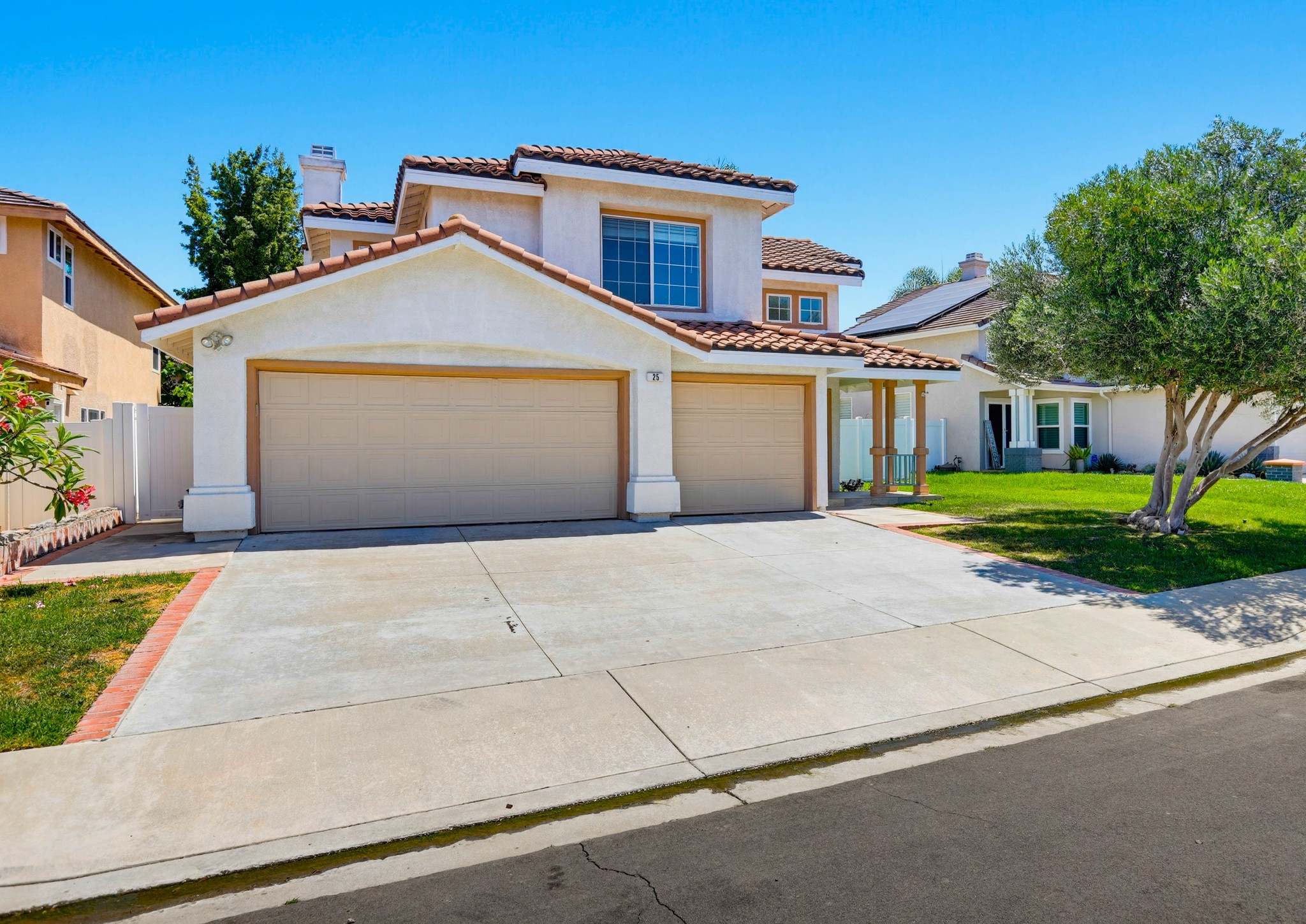 Virtual tour photo 4 of 59 for 25 Pemberly