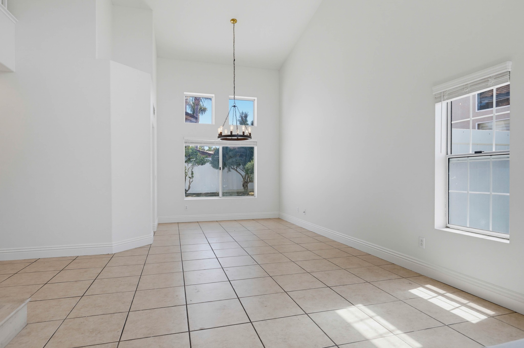 Virtual tour photo 8 of 59 for 25 Pemberly