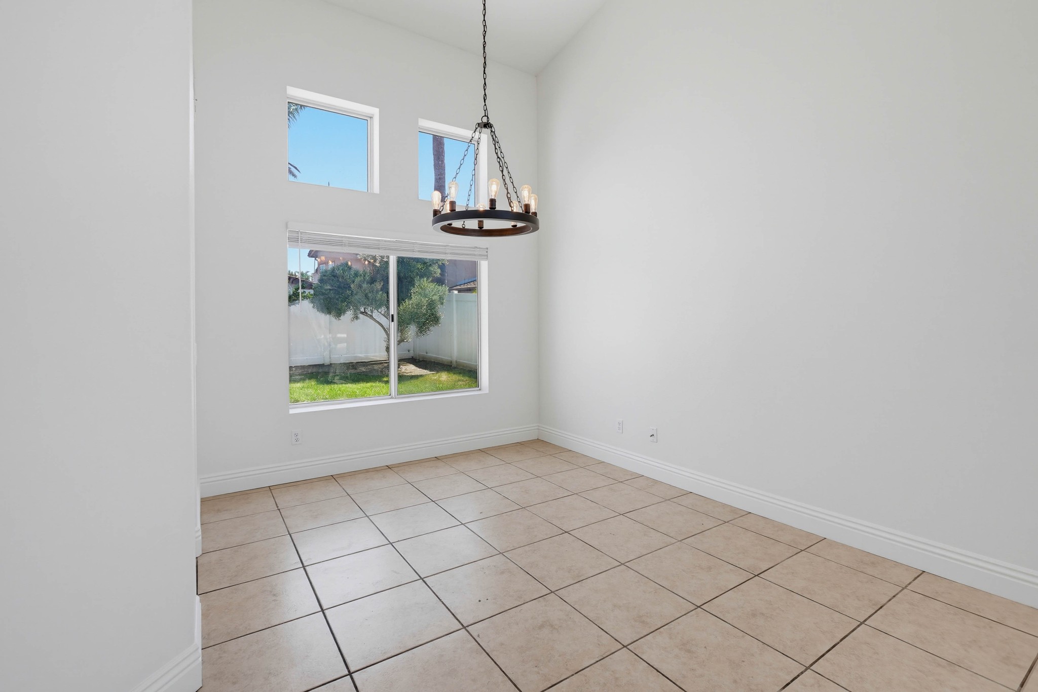 Virtual tour photo 13 of 59 for 25 Pemberly