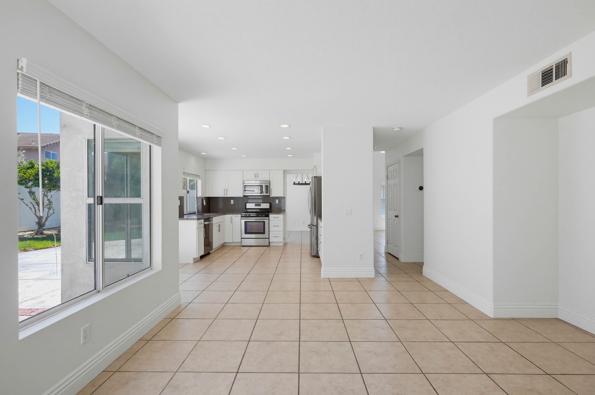 Virtual tour photo 20 of 59 for 25 Pemberly