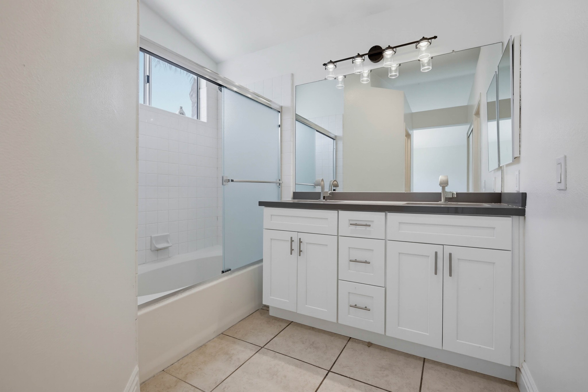 Virtual tour photo 40 of 59 for 25 Pemberly