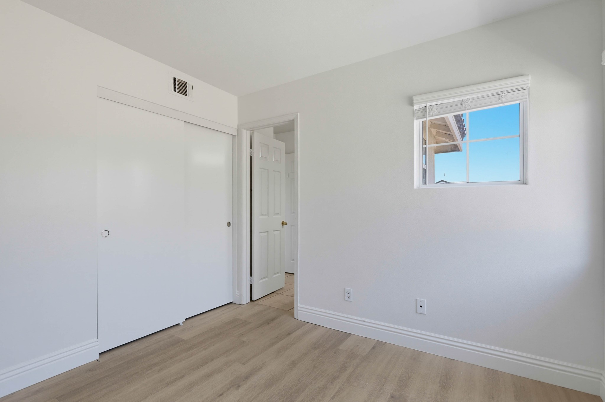 Virtual tour photo 45 of 59 for 25 Pemberly