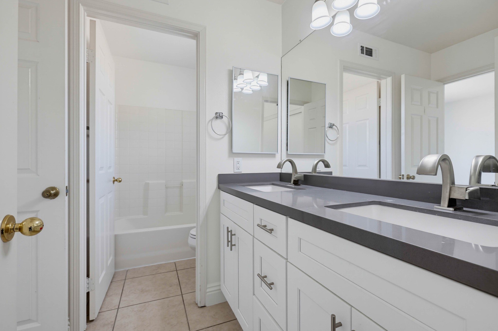 Virtual tour photo 50 of 59 for 25 Pemberly
