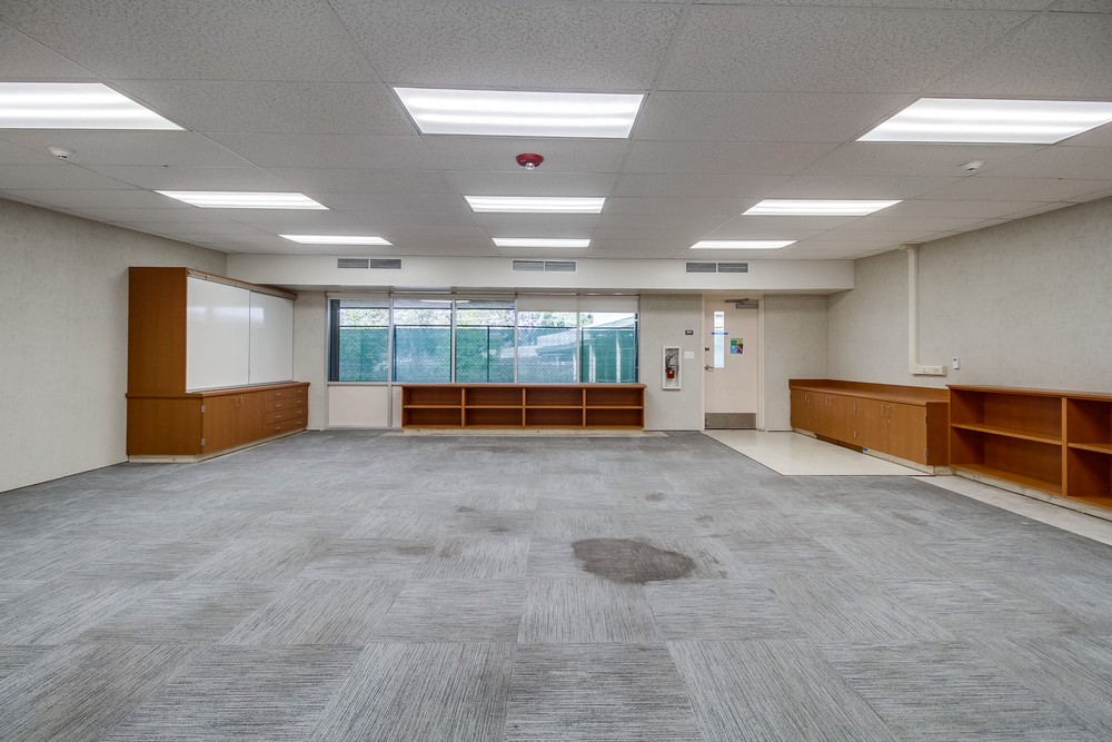 Virtual tour photo 6 of 45 for 2500 Elm Ave