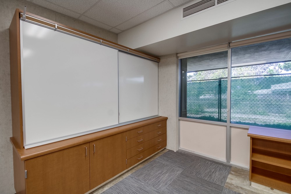 Virtual tour photo 10 of 45 for 2500 Elm Ave
