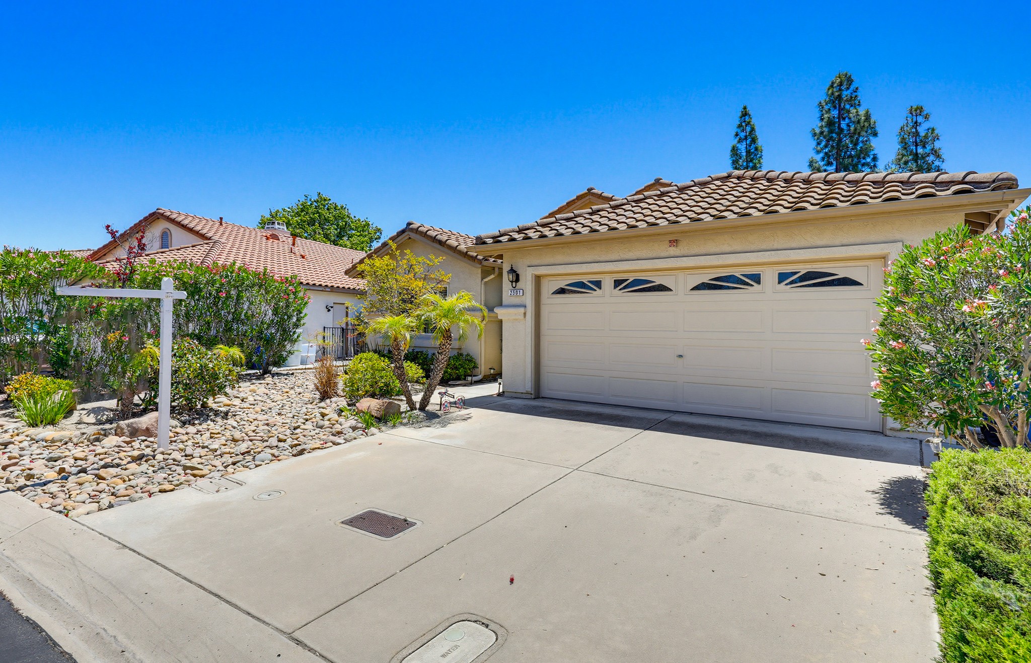 Virtual tour photo 3 of 74 for 2501 Columbine Rd