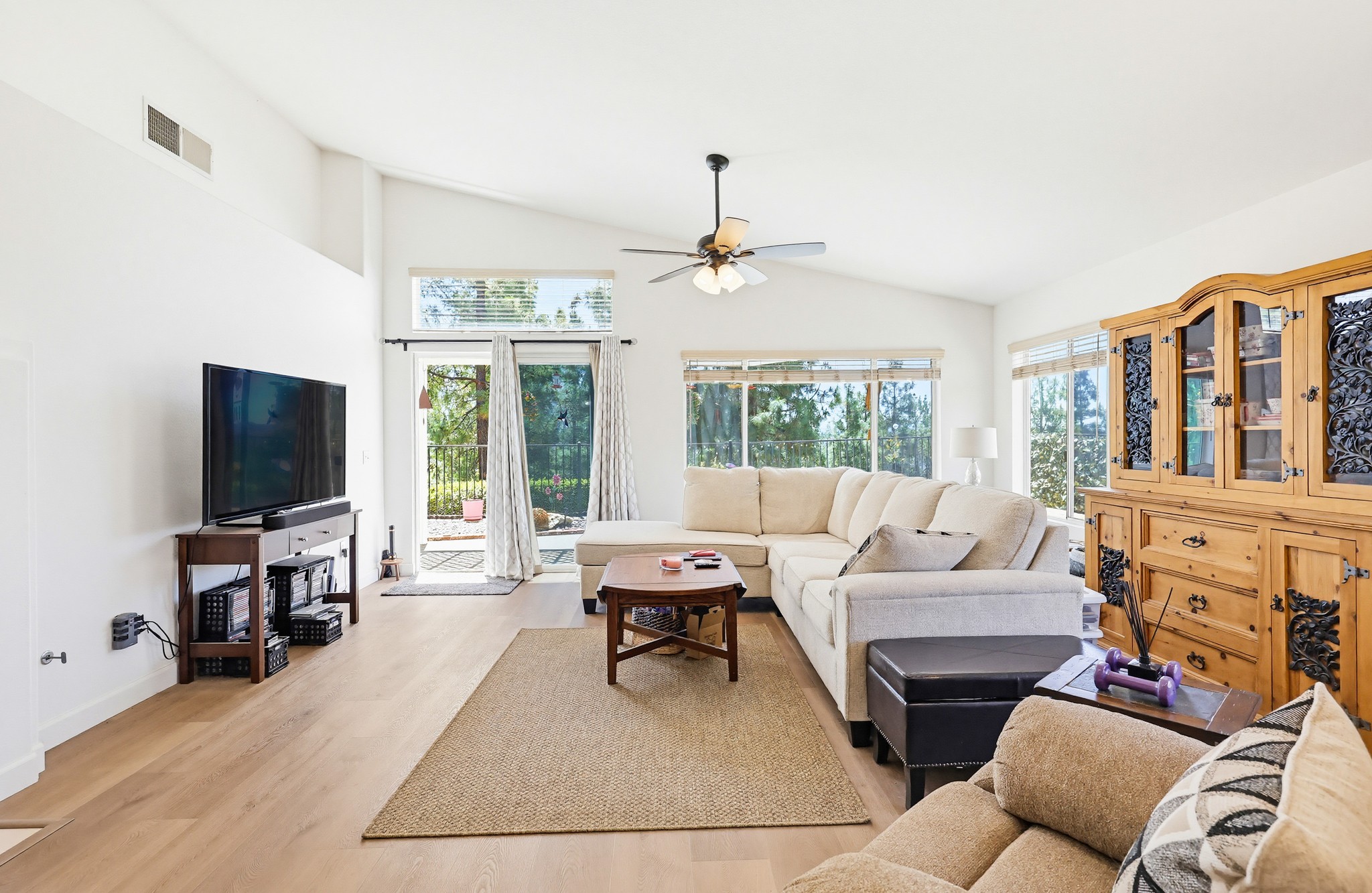 Virtual tour photo 16 of 74 for 2501 Columbine Rd