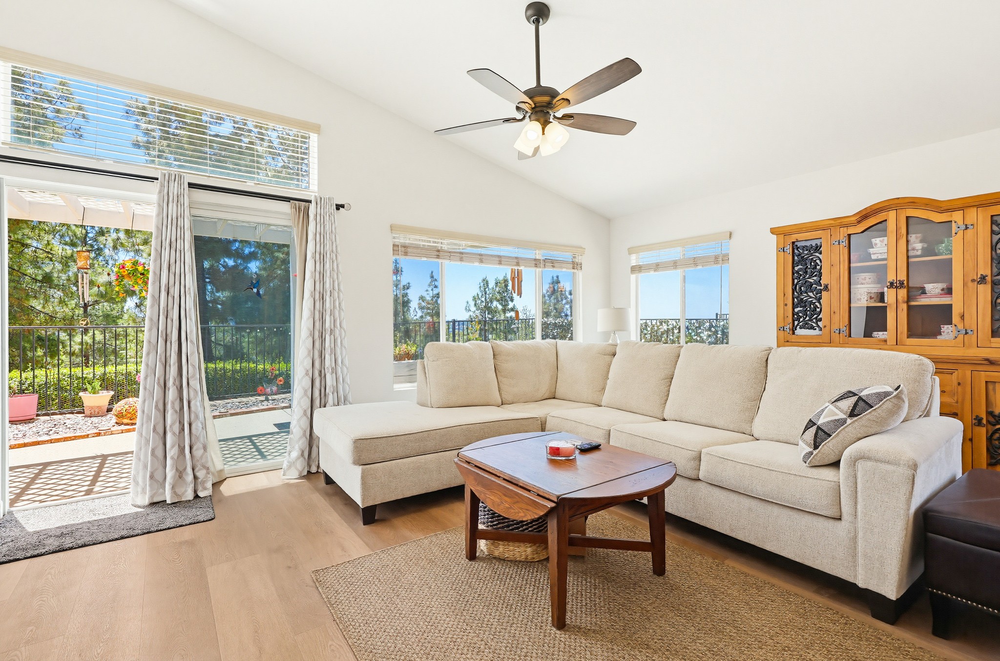 Virtual tour photo 19 of 74 for 2501 Columbine Rd