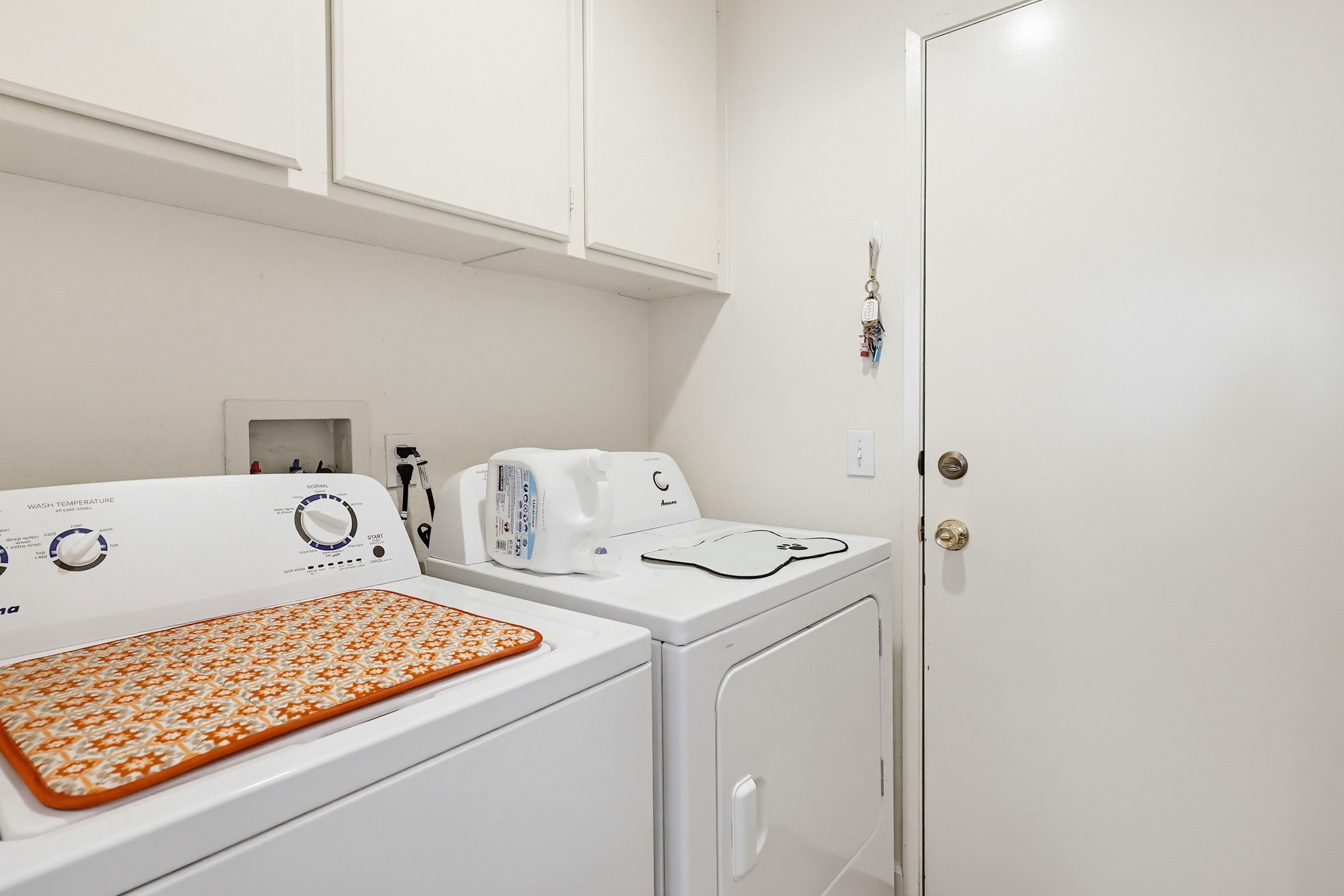 Virtual tour photo 52 of 74 for 2501 Columbine Rd