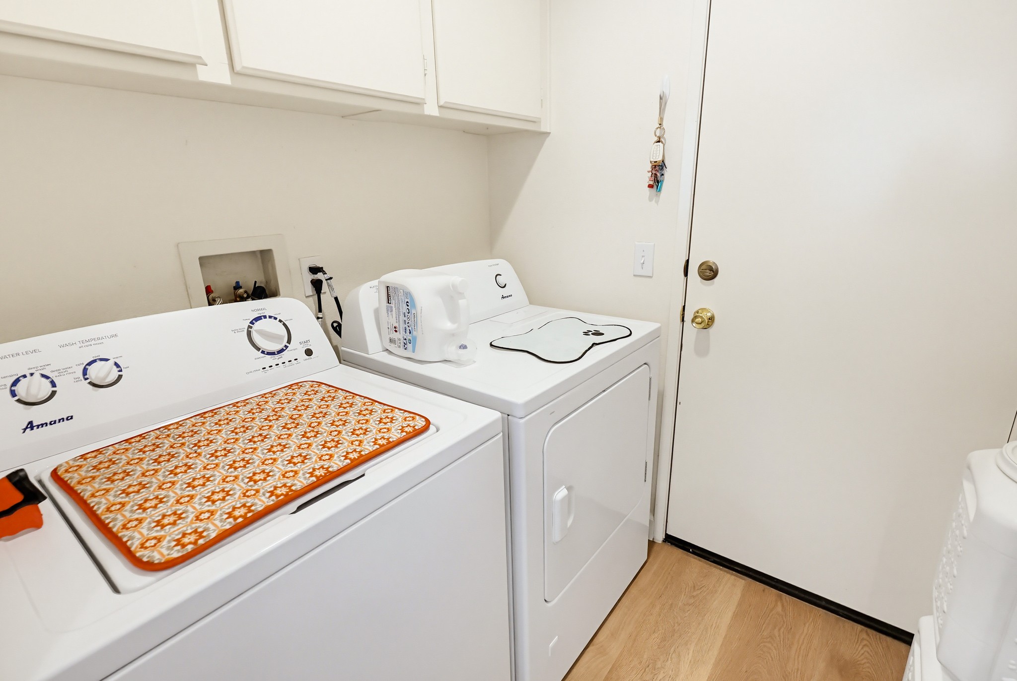Virtual tour photo 53 of 74 for 2501 Columbine Rd