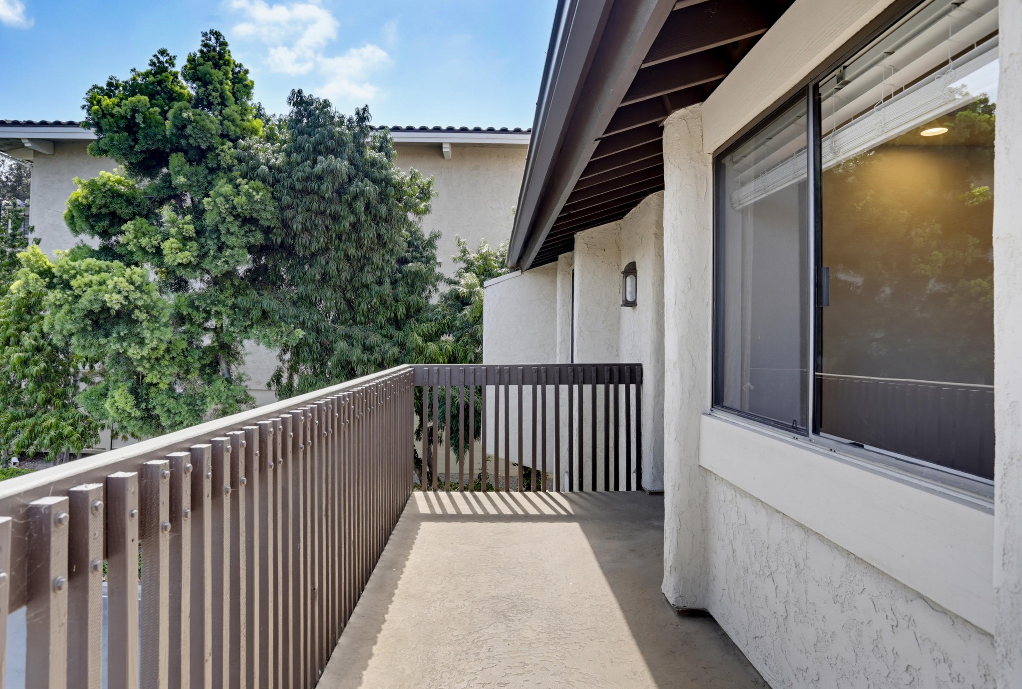 Virtual tour photo 3 of 43 for 2505 Navarra Dr Unit 321