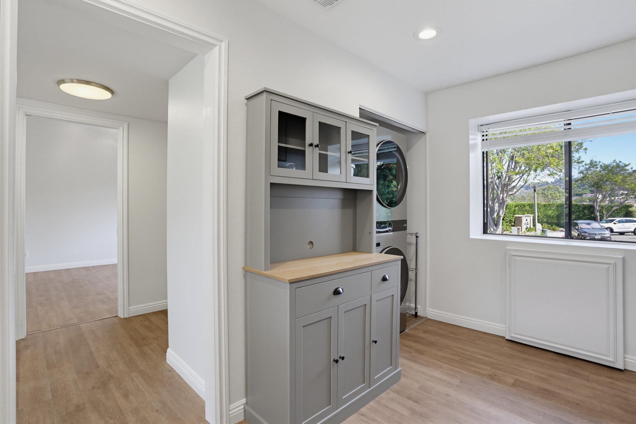 Virtual tour photo 9 of 43 for 2505 Navarra Dr Unit 321