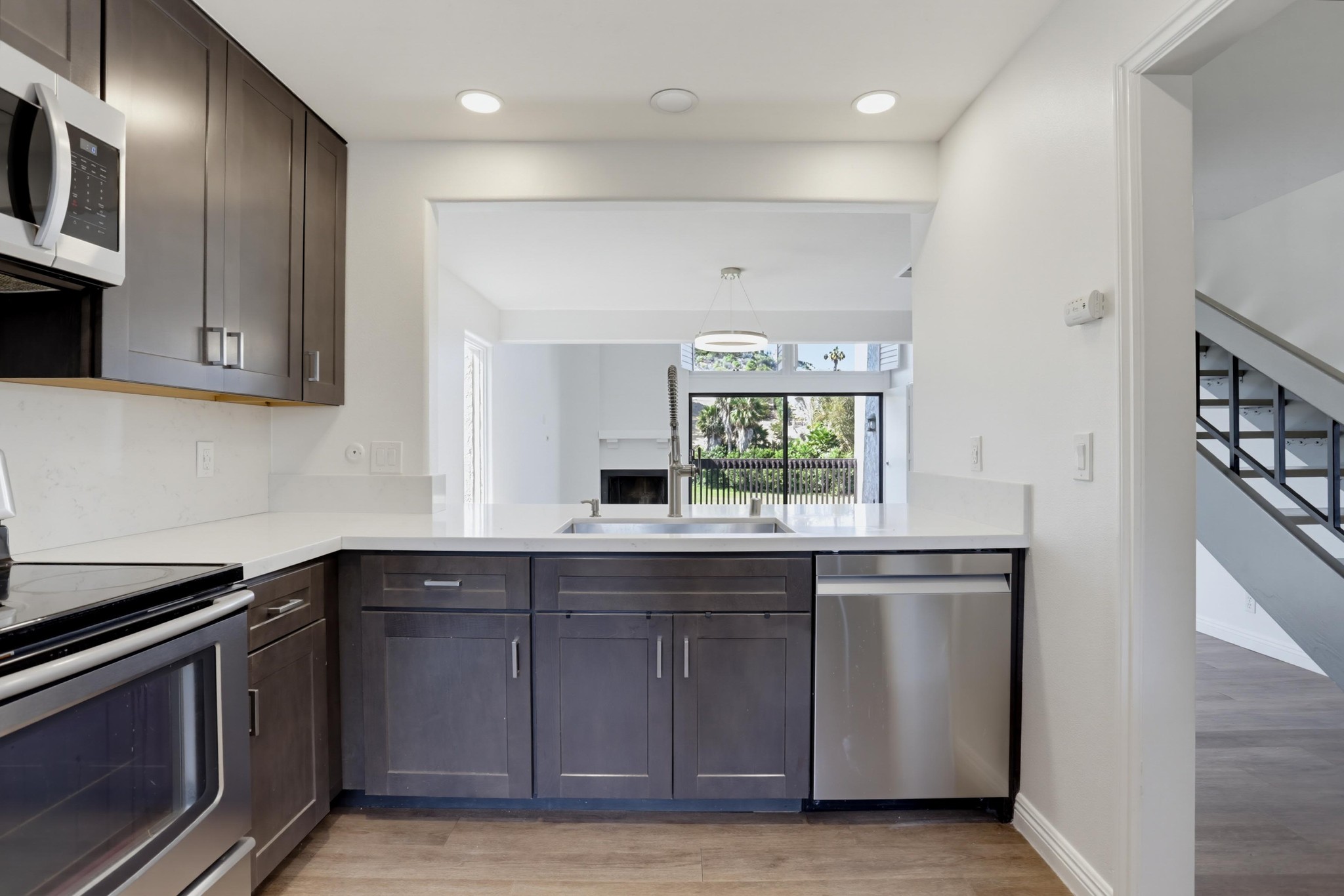 Virtual tour photo 13 of 43 for 2505 Navarra Dr Unit 321
