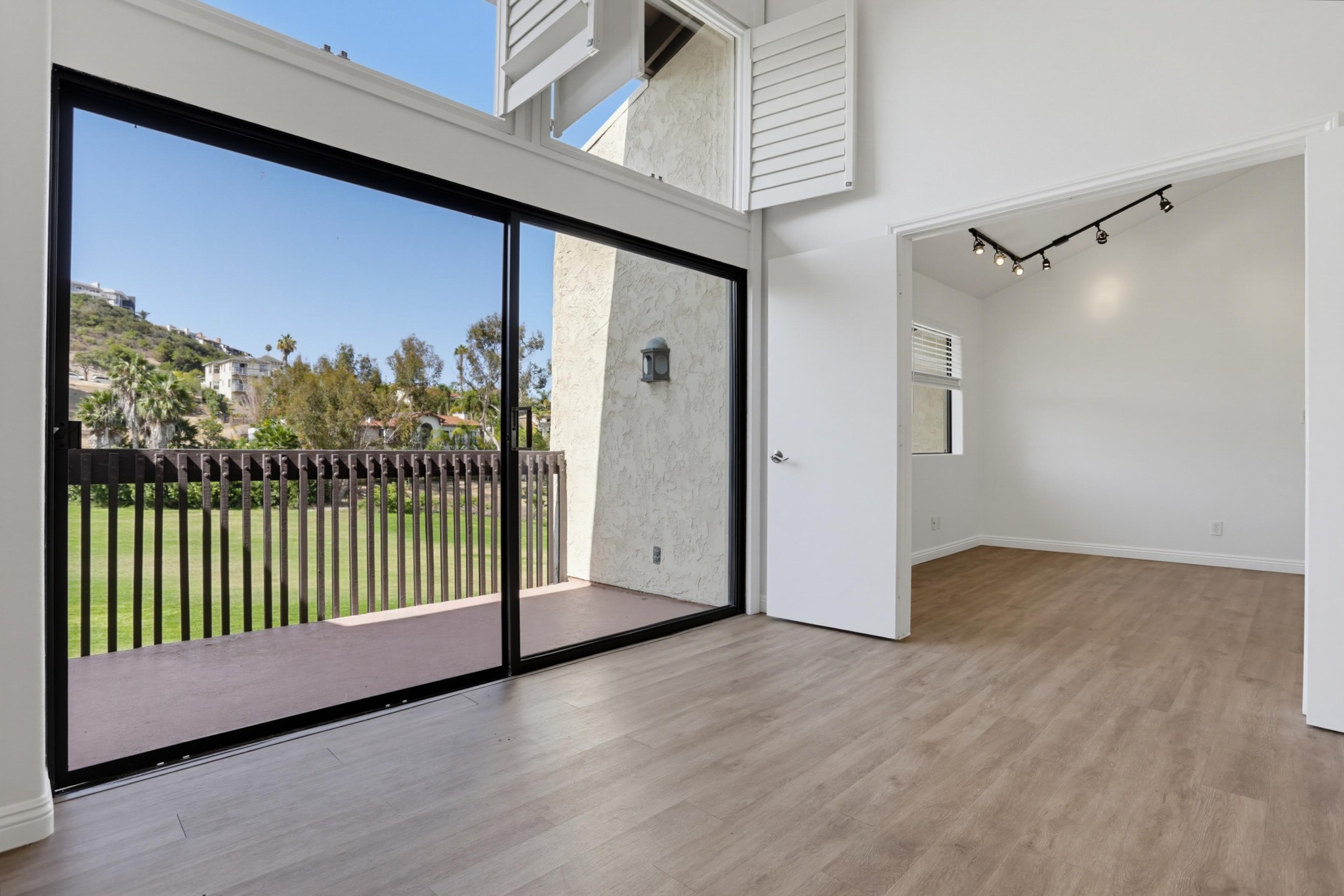 Virtual tour photo 20 of 43 for 2505 Navarra Dr Unit 321