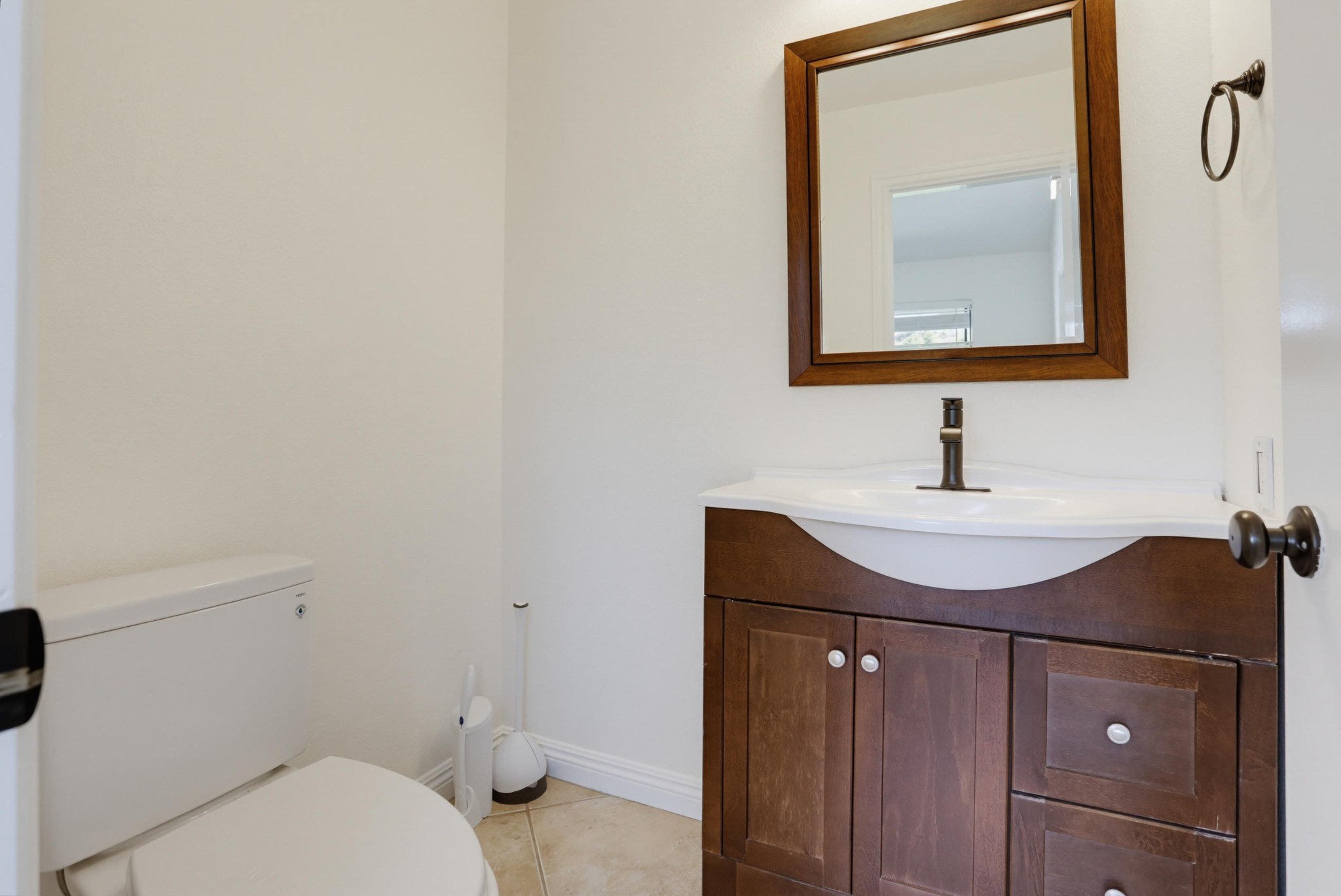 Virtual tour photo 23 of 43 for 2505 Navarra Dr Unit 321