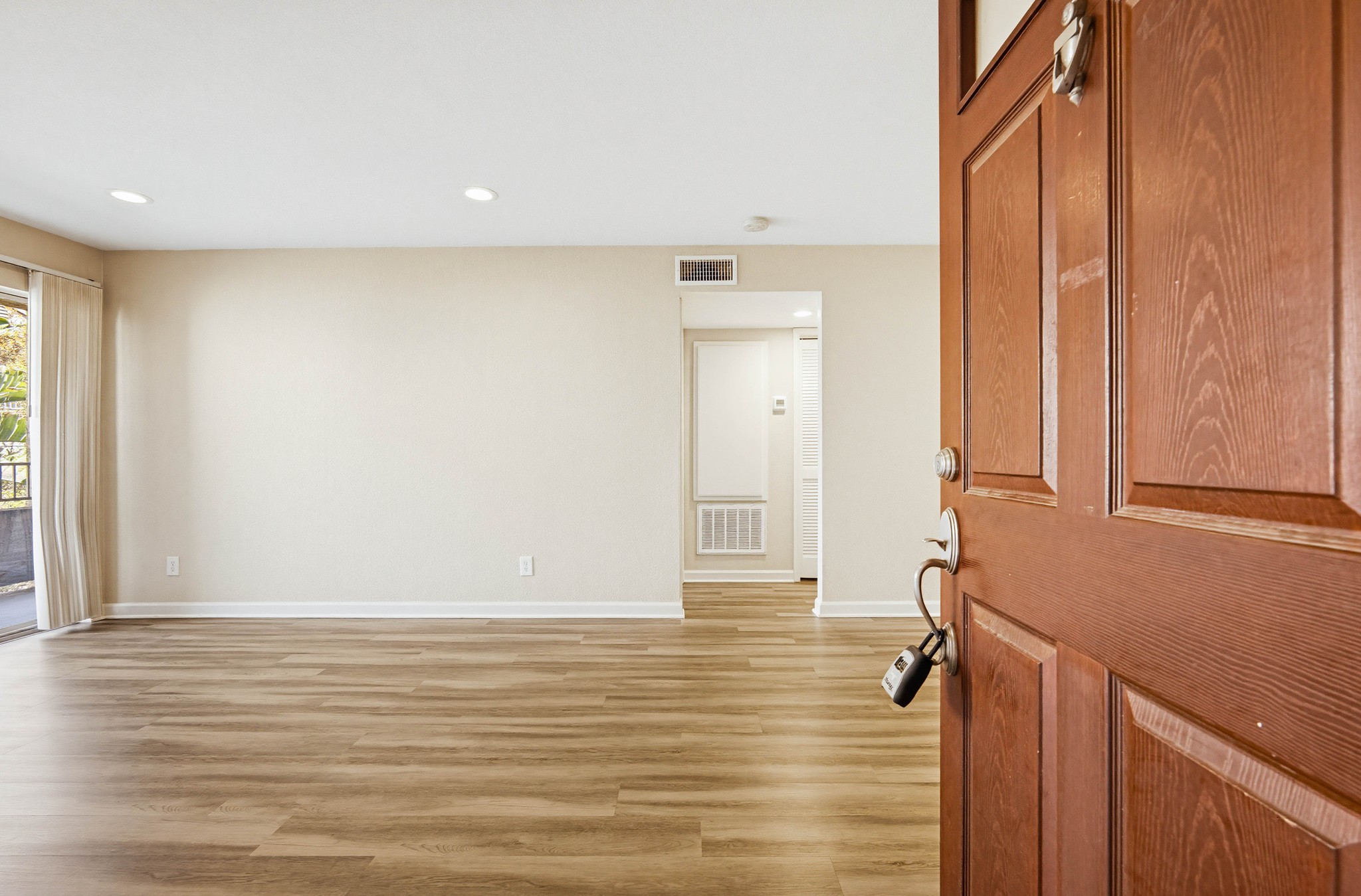 Virtual tour photo 6 of 30 for 2505 San Gabriel Way