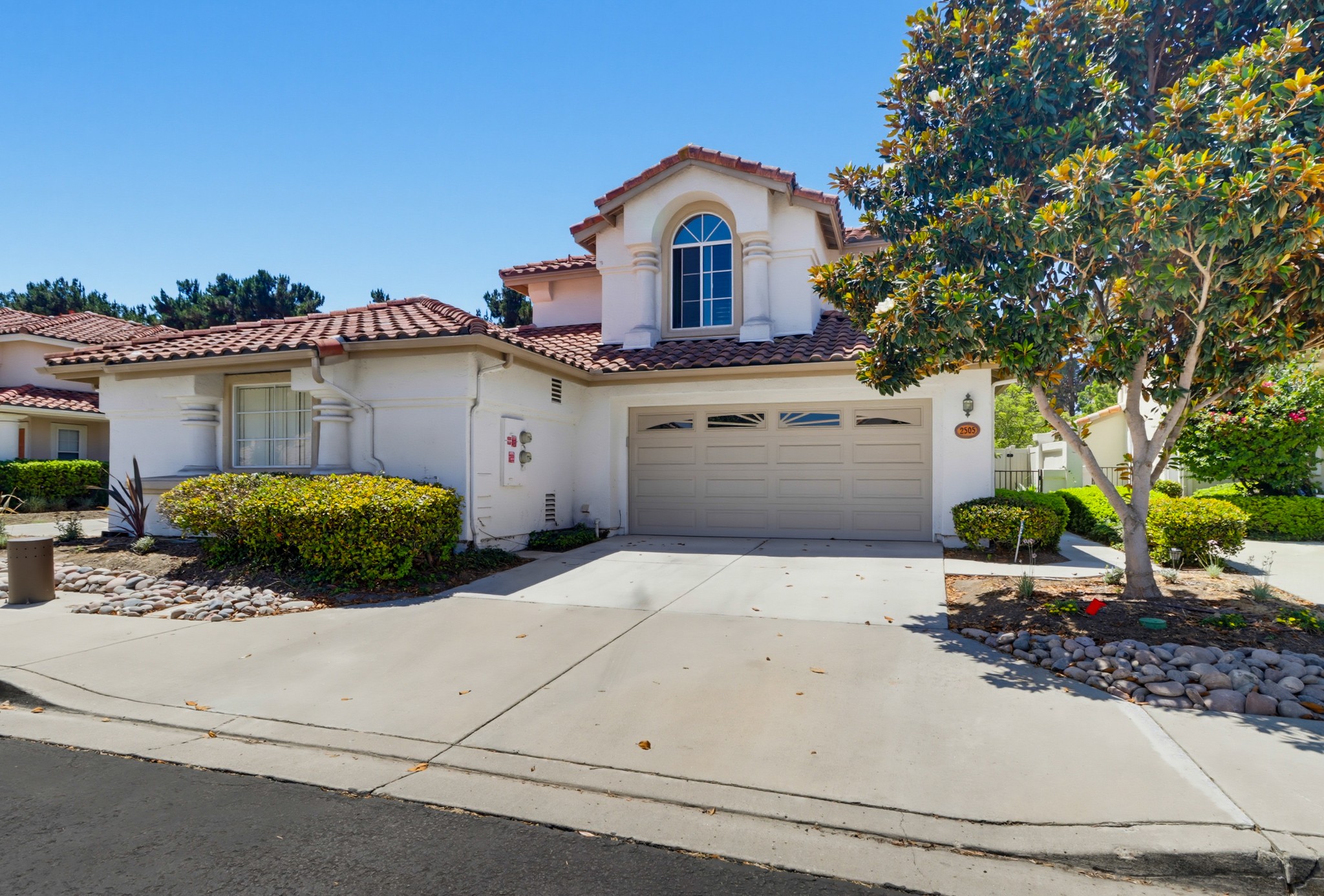 Virtual tour photo 1 of 46 for 2505 Whispering Palms Loop