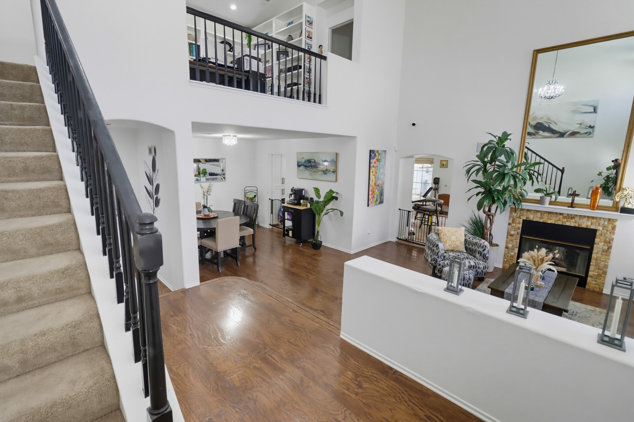 Virtual tour photo 7 of 46 for 2505 Whispering Palms Loop