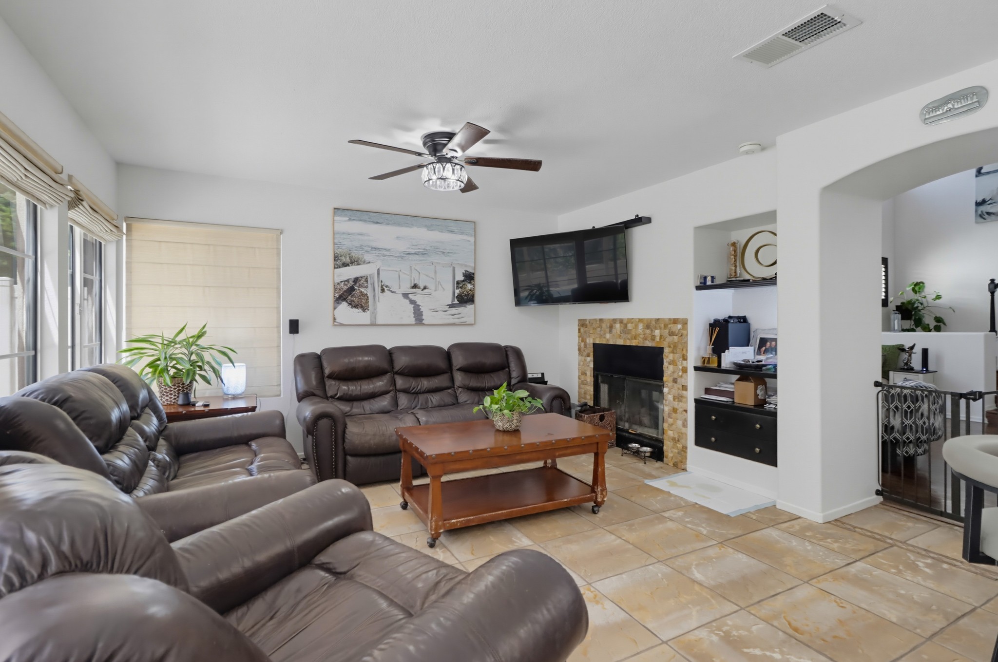 Virtual tour photo 13 of 46 for 2505 Whispering Palms Loop