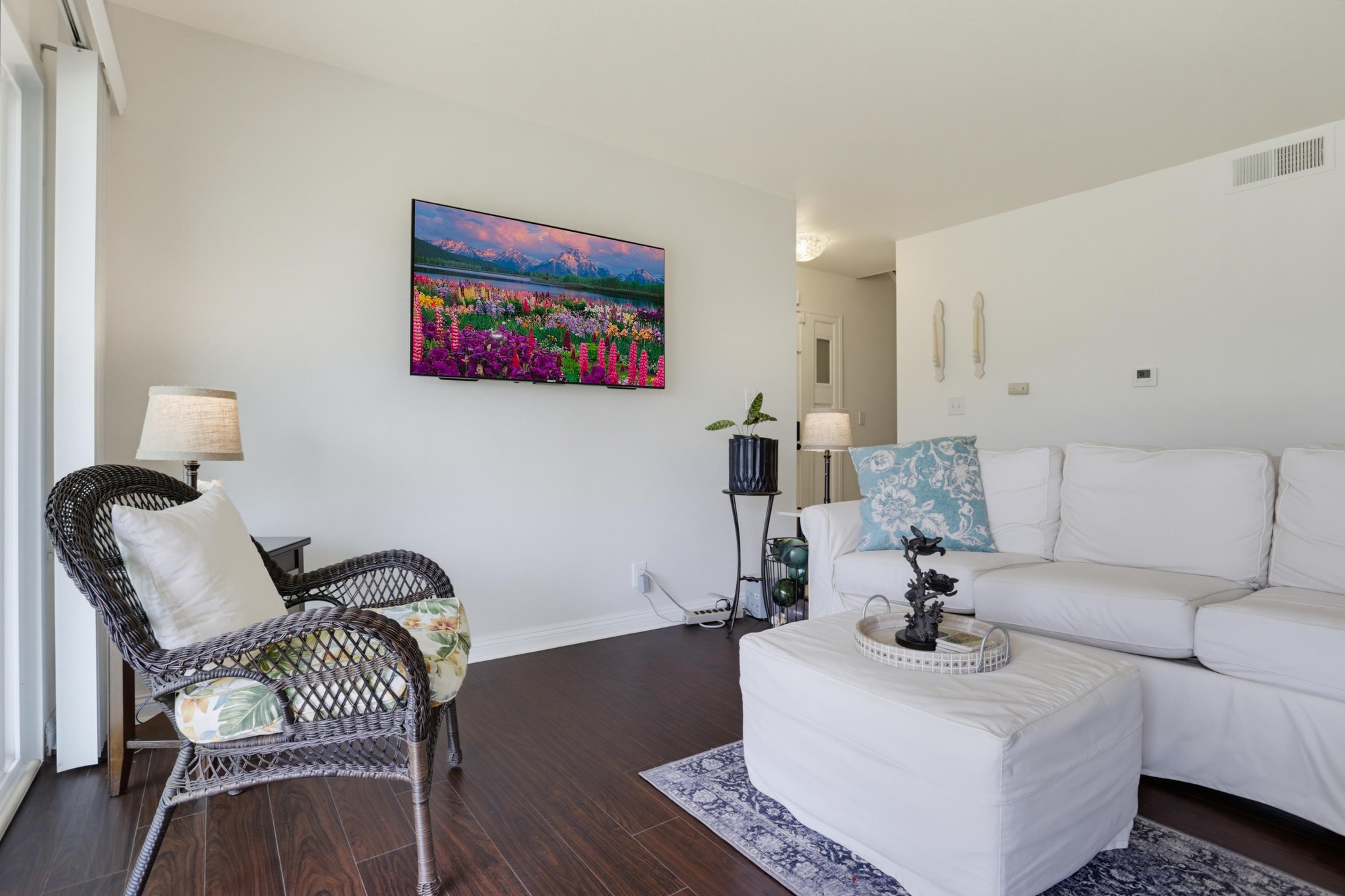 Virtual tour photo 9 of 50 for 2508 Navarra Dr Unit 403