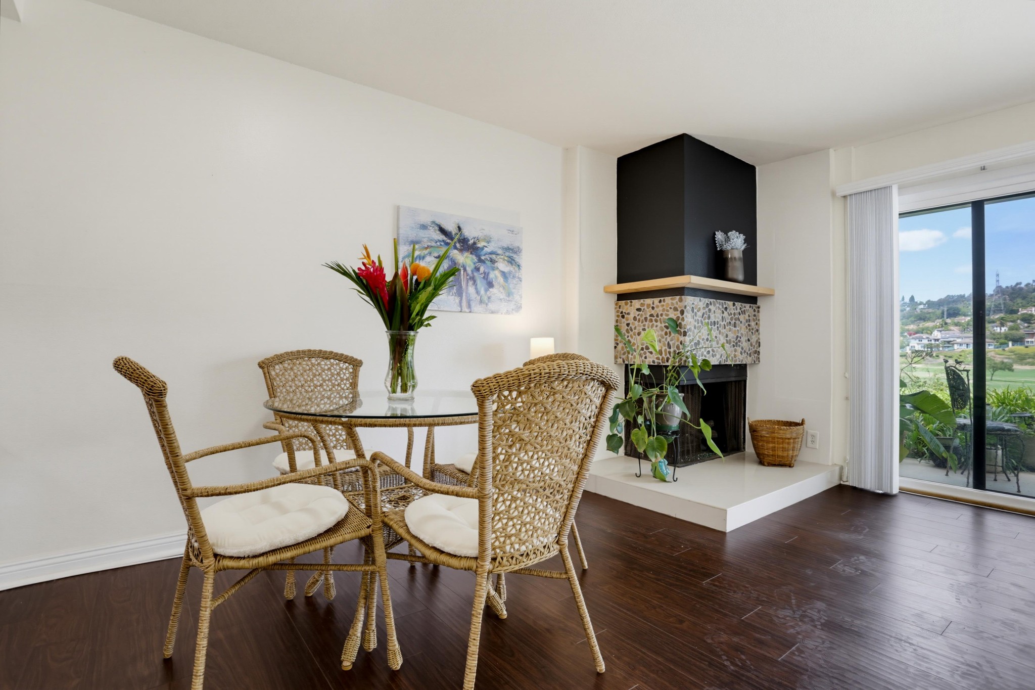 Virtual tour photo 11 of 50 for 2508 Navarra Dr Unit 403