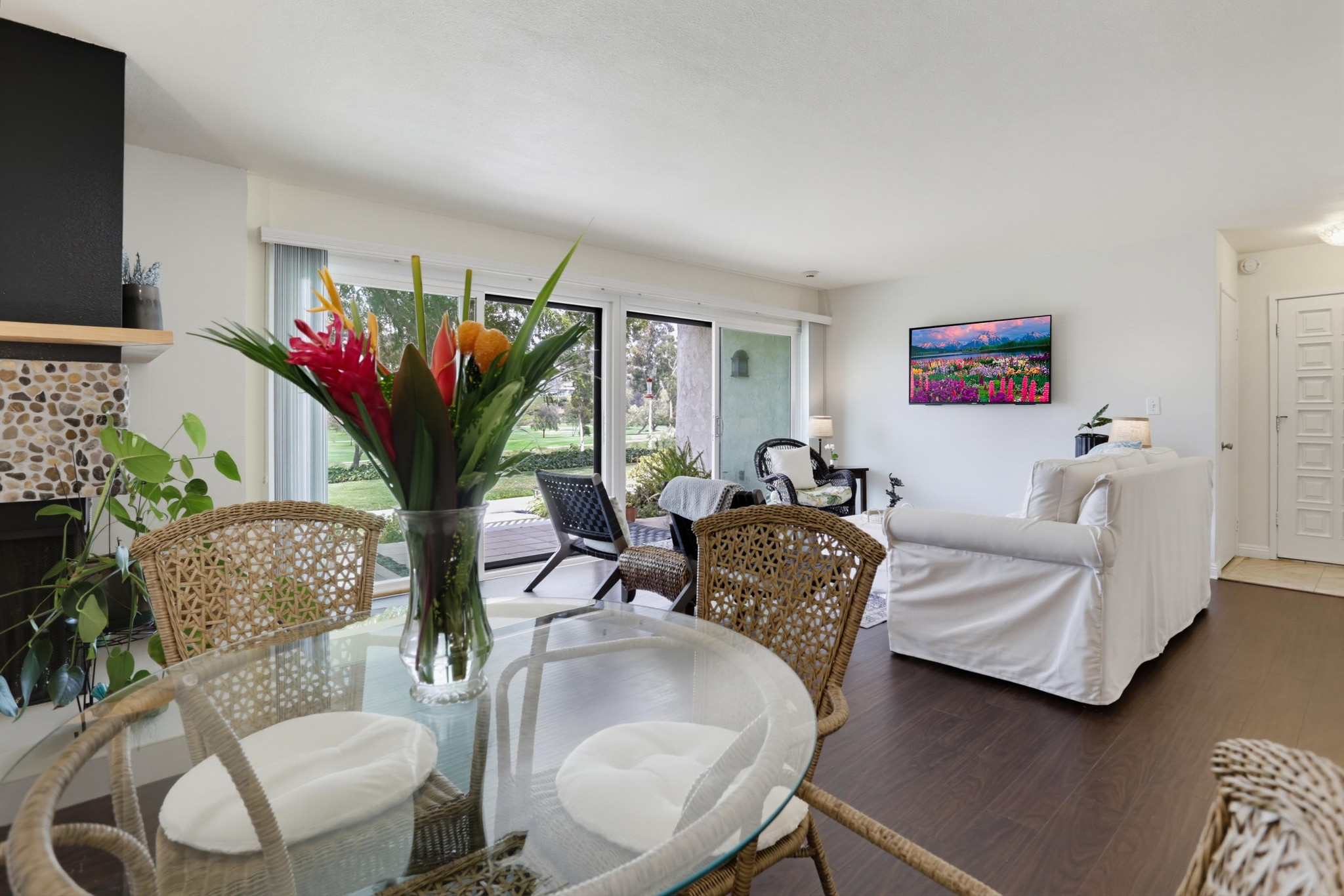 Virtual tour photo 14 of 50 for 2508 Navarra Dr Unit 403