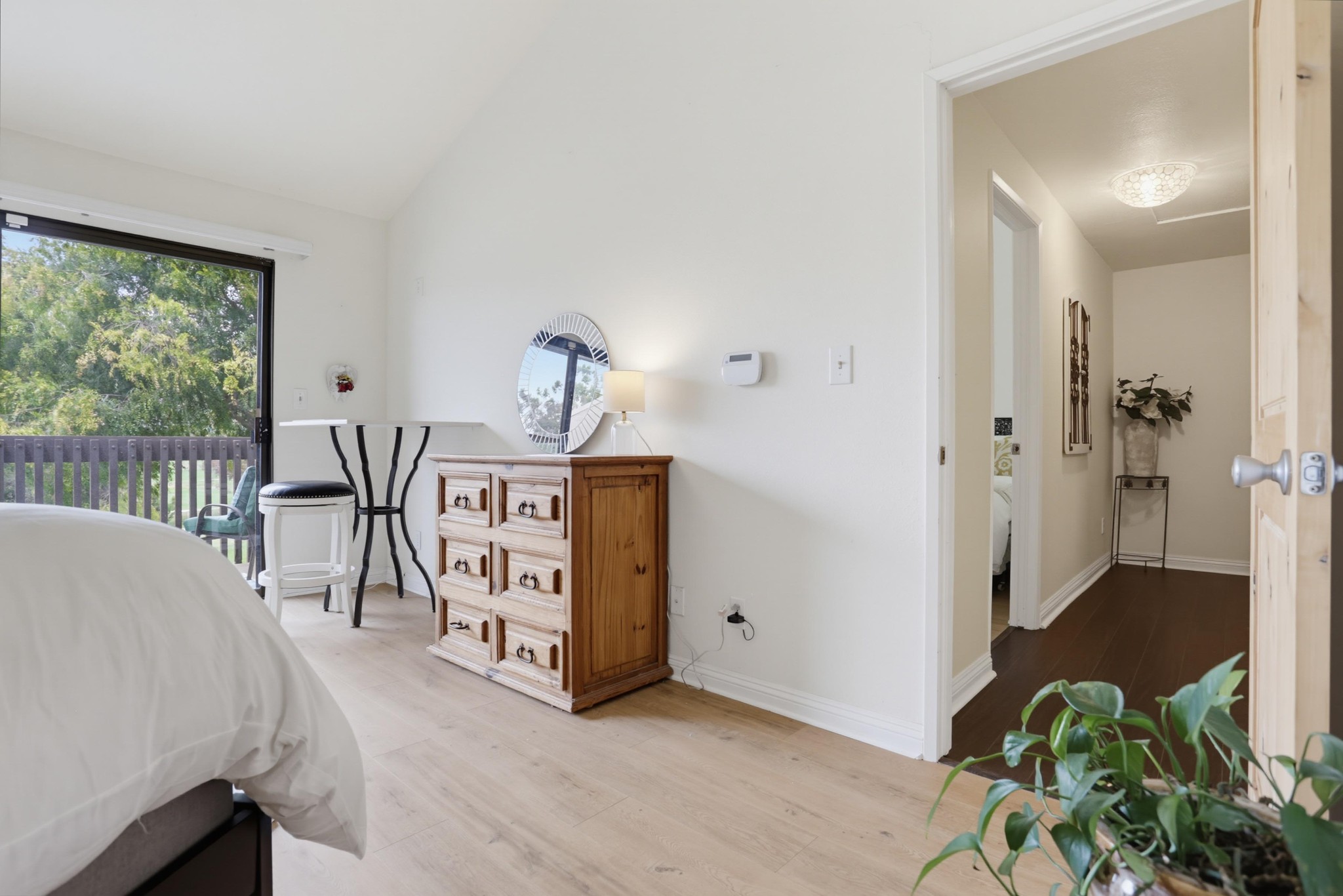 Virtual tour photo 34 of 50 for 2508 Navarra Dr Unit 403