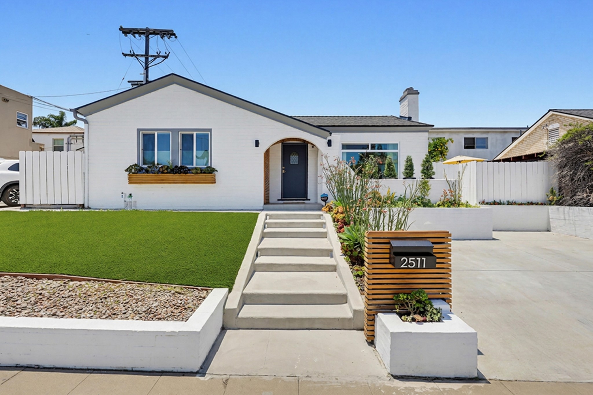 Virtual tour photo 4 of 65 for 2511 Adams Ave