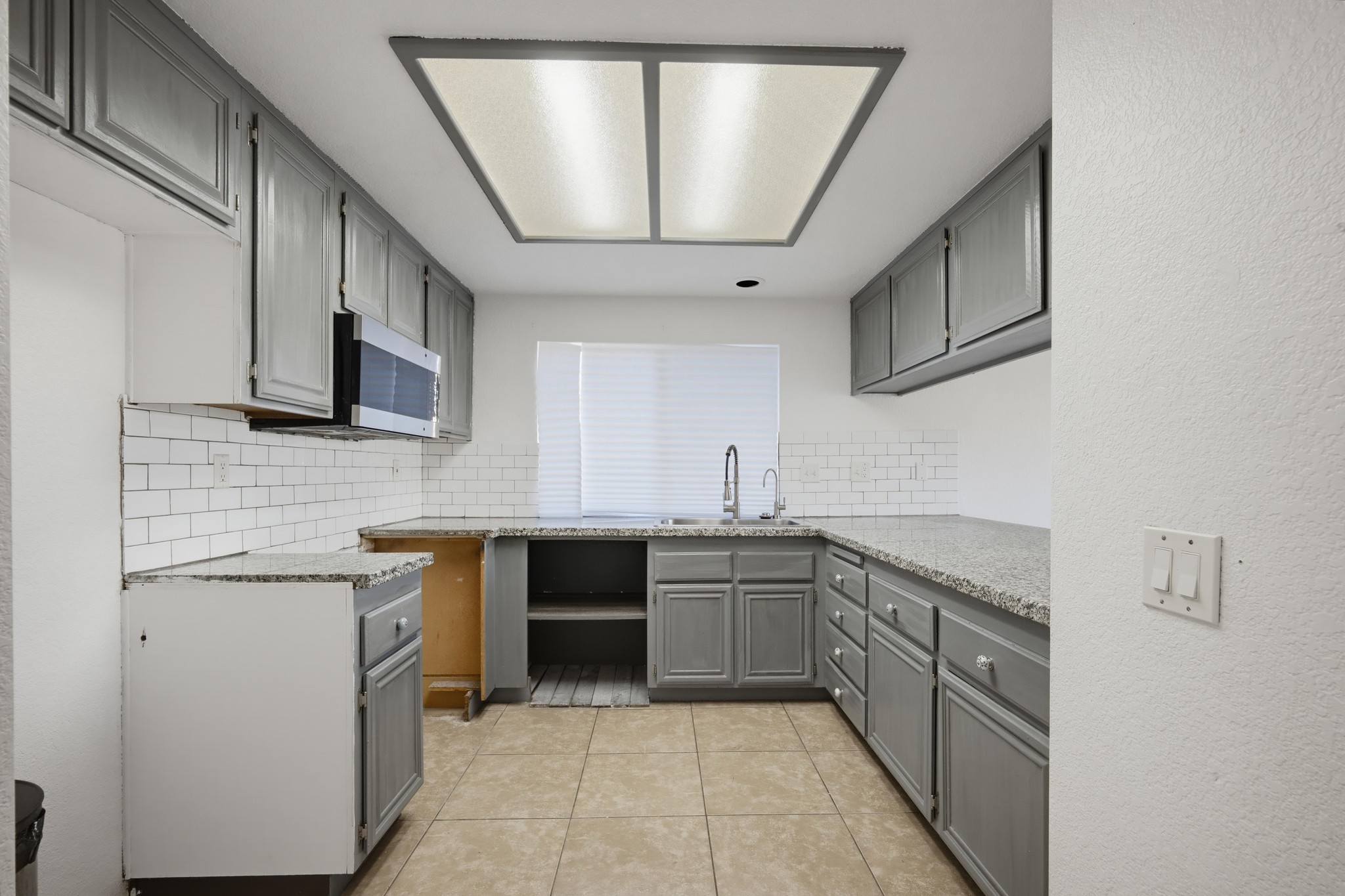 Virtual tour photo 13 of 45 for 25130 Graylag Cir
