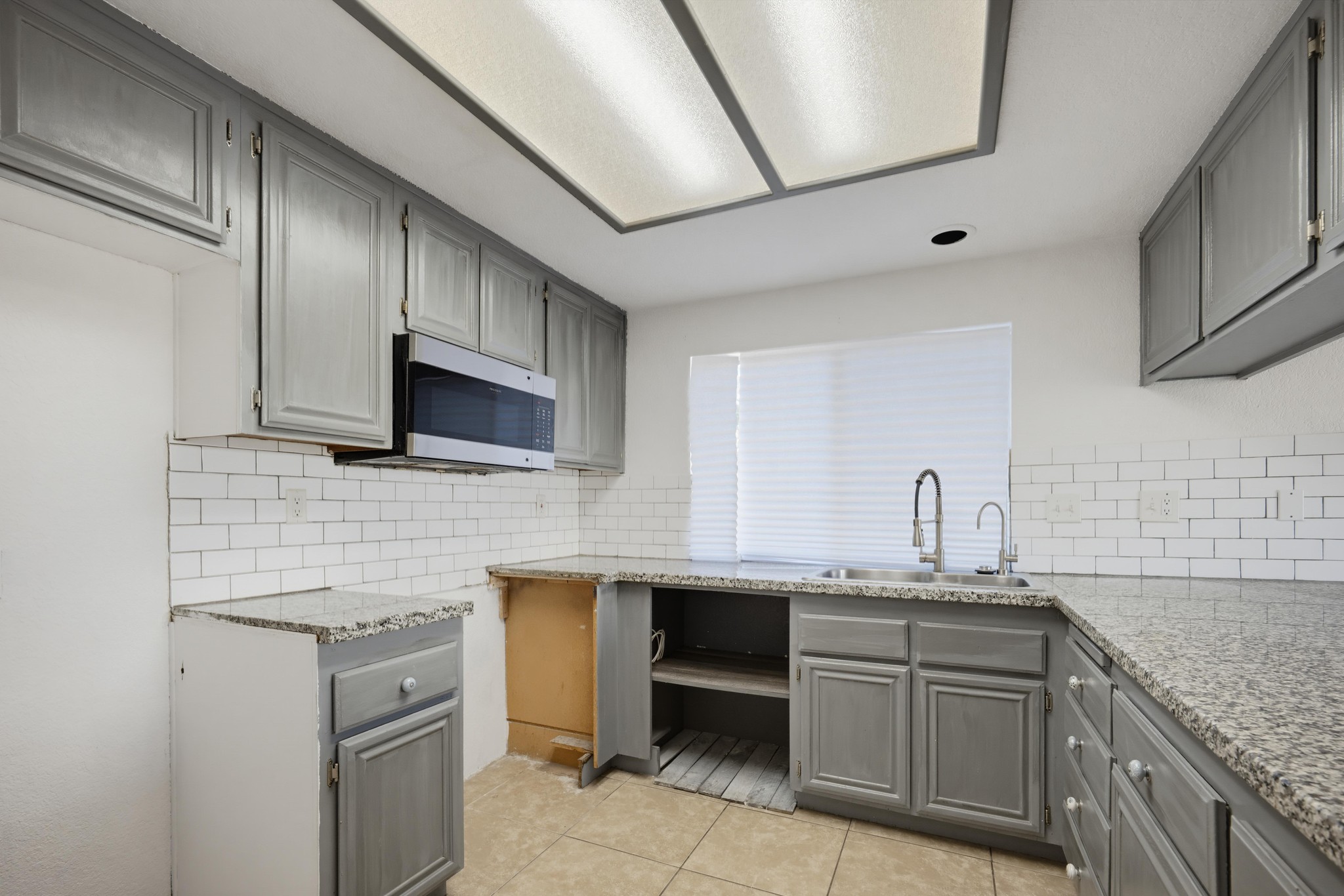 Virtual tour photo 14 of 45 for 25130 Graylag Cir