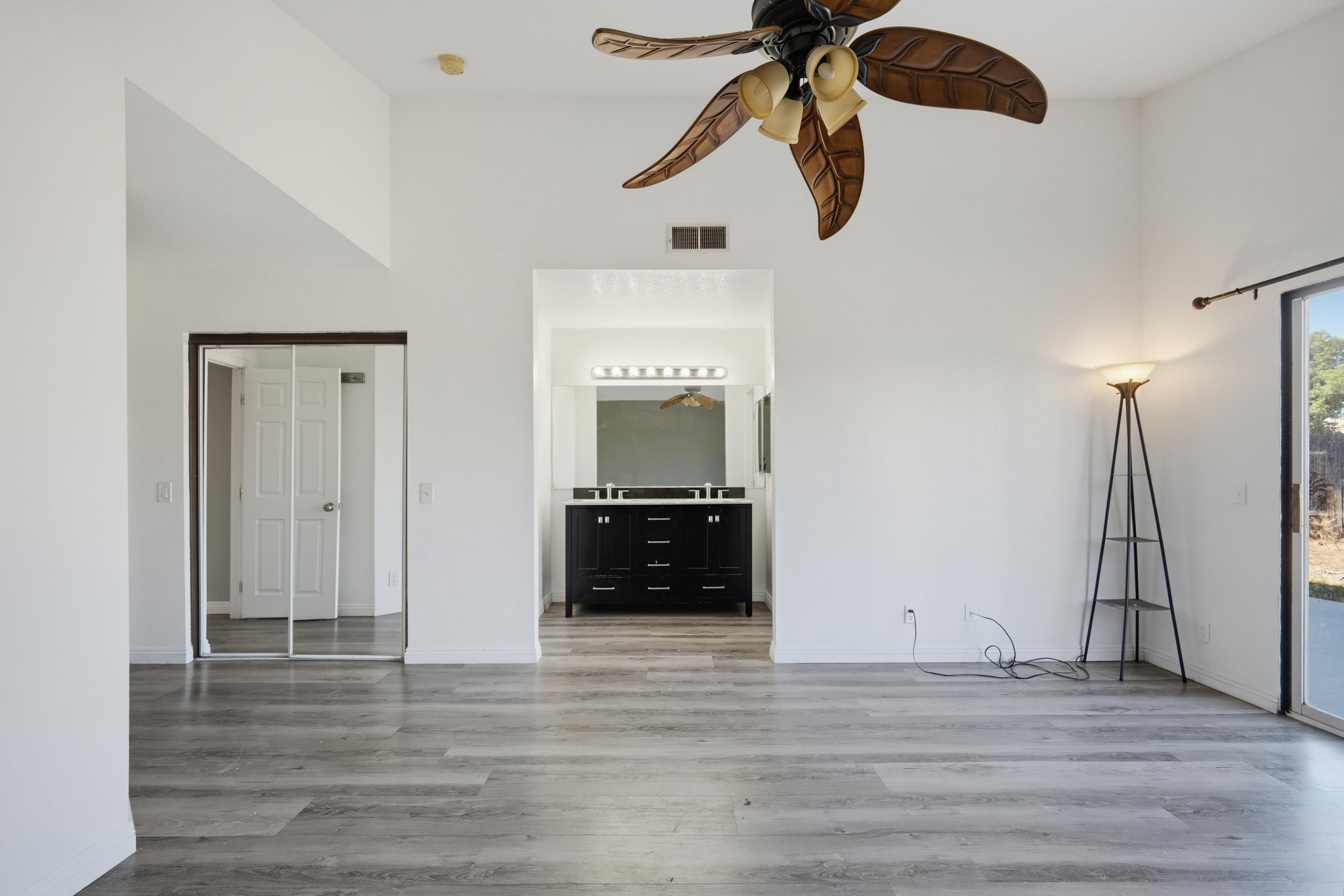 Virtual tour photo 24 of 45 for 25130 Graylag Cir