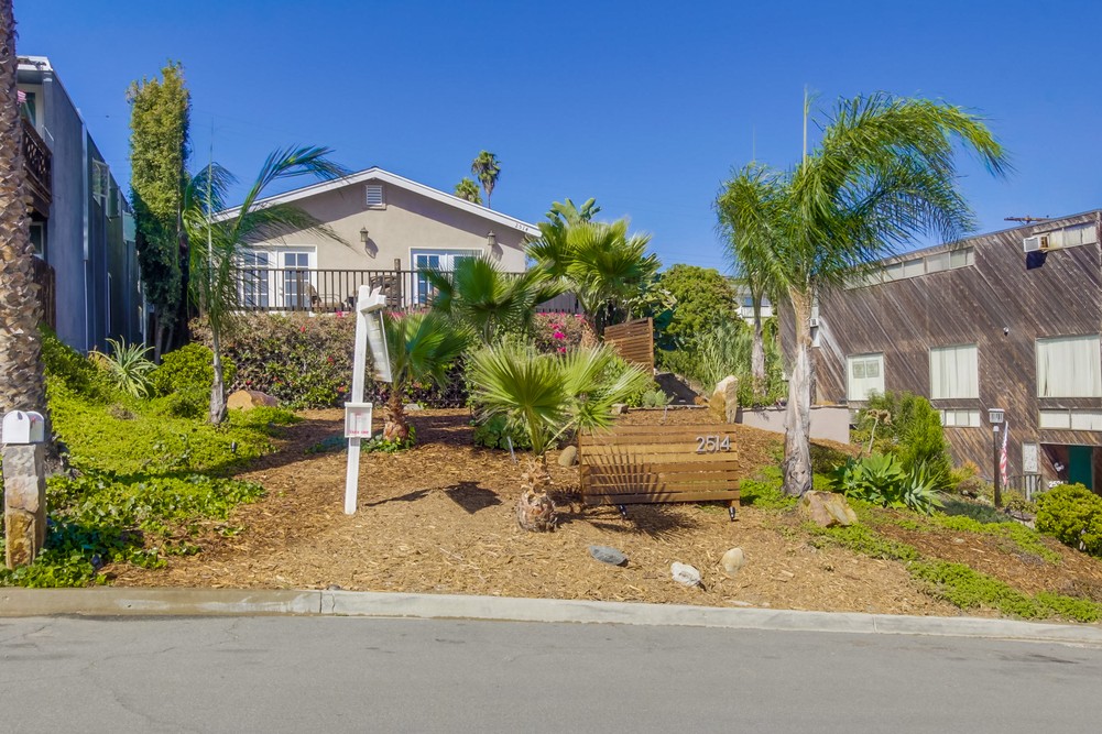 Virtual tour photo 3 of 69 for 2514 Chalcedony St