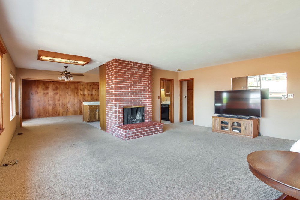 Virtual tour photo 9 of 64 for 2514 Galveston St