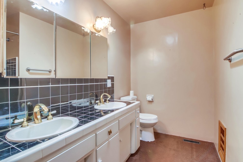 Virtual tour photo 37 of 64 for 2514 Galveston St