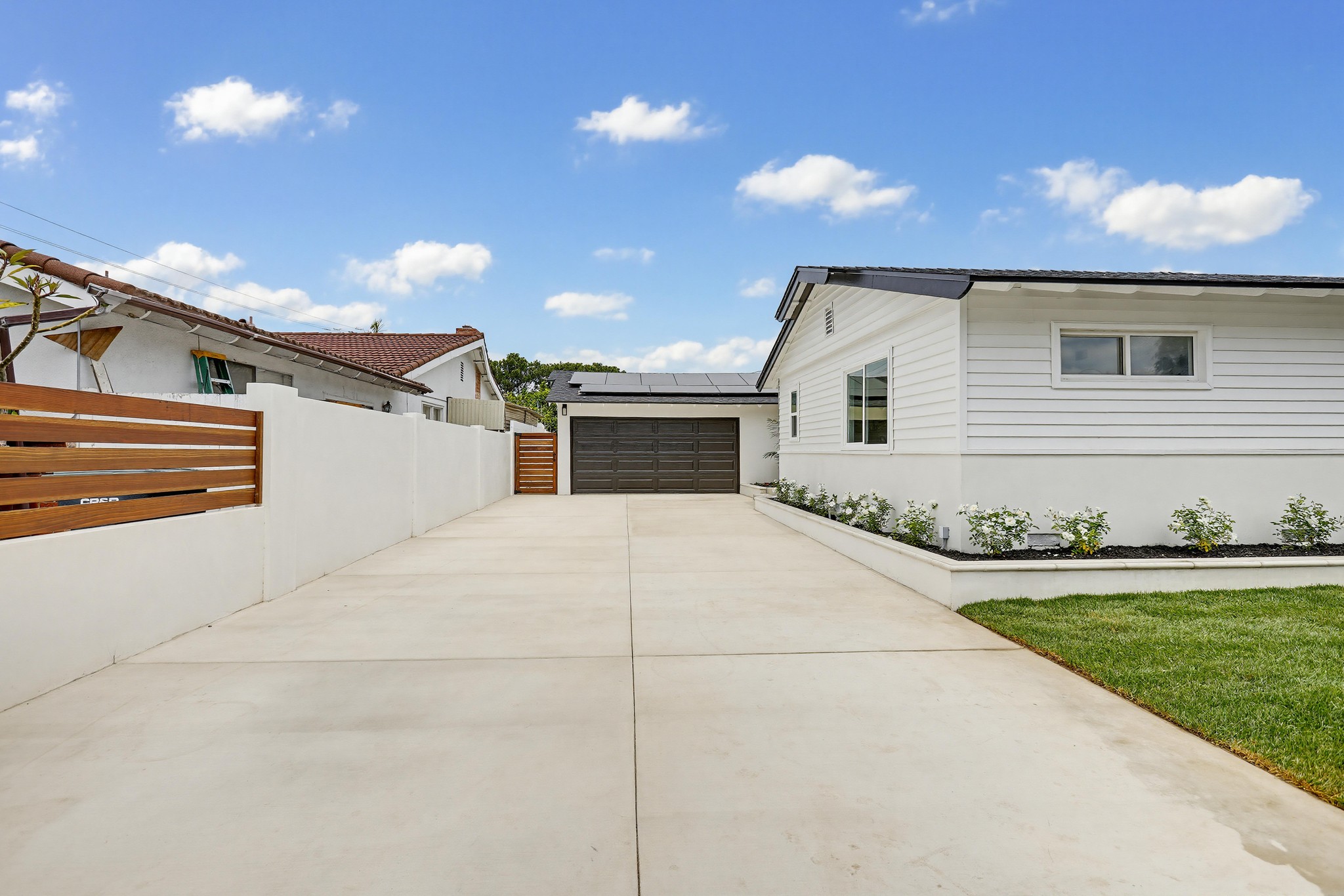 Virtual tour photo 9 of 69 for 2515 E Orange Grove Ave