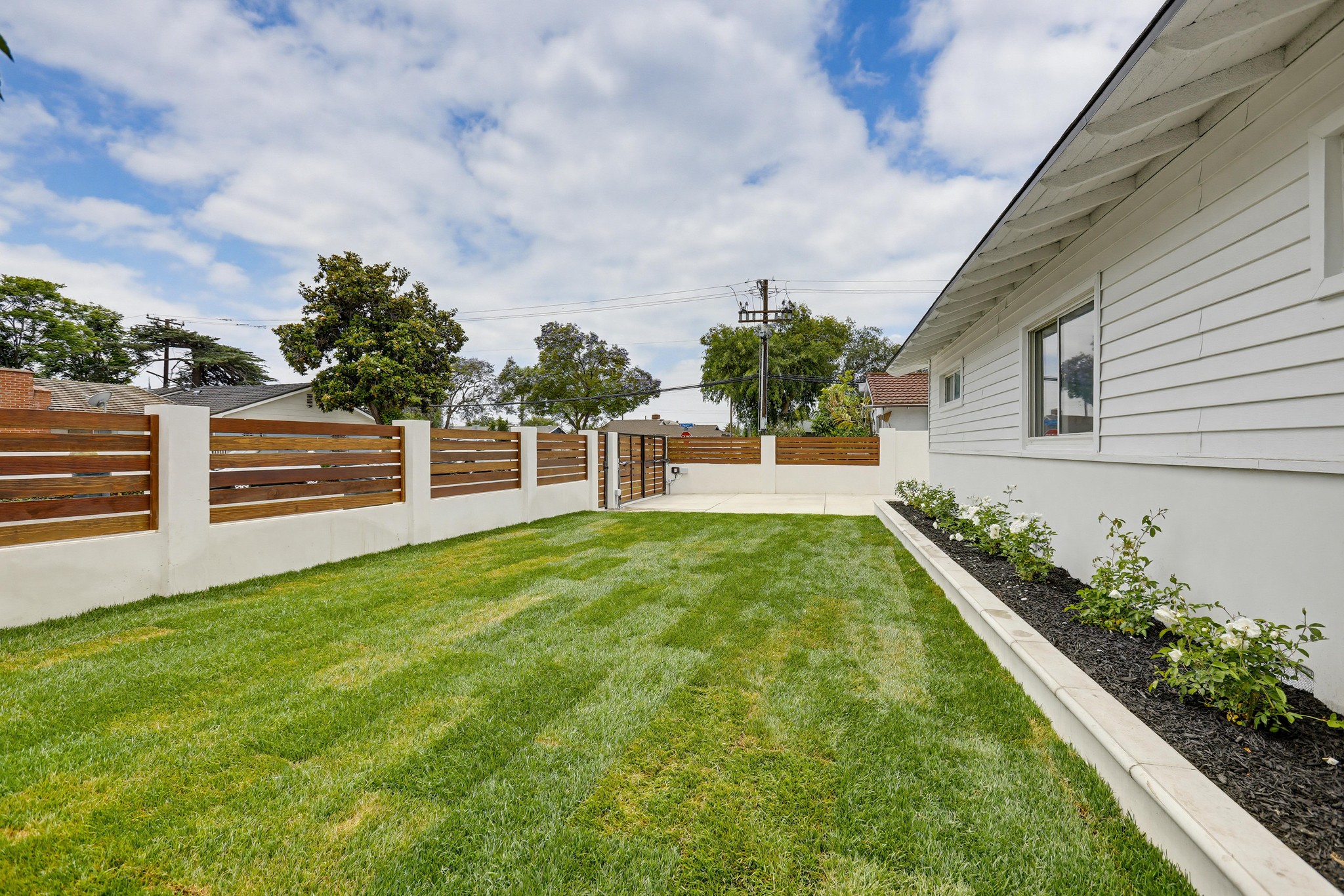 Virtual tour photo 12 of 69 for 2515 E Orange Grove Ave