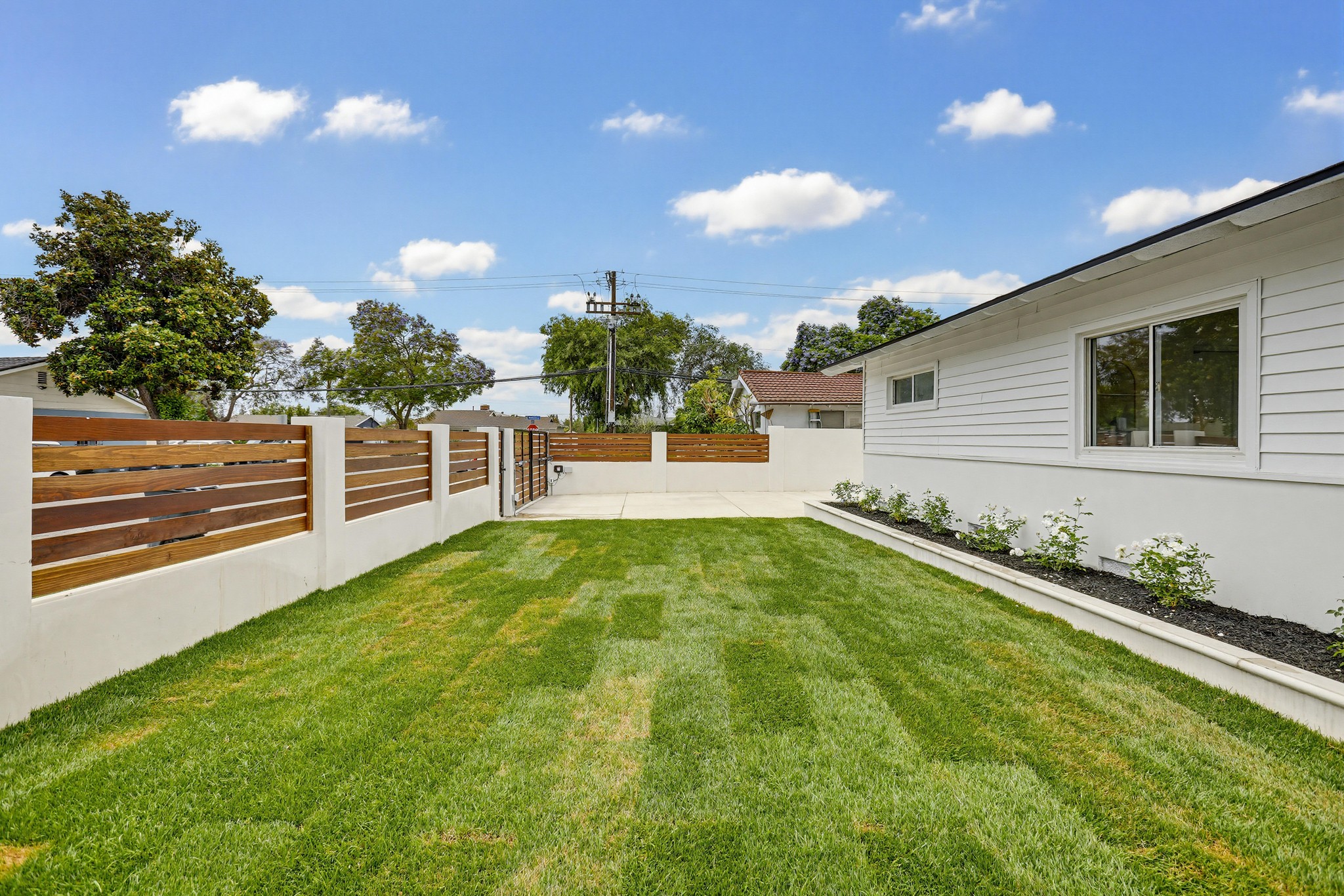 Virtual tour photo 13 of 69 for 2515 E Orange Grove Ave