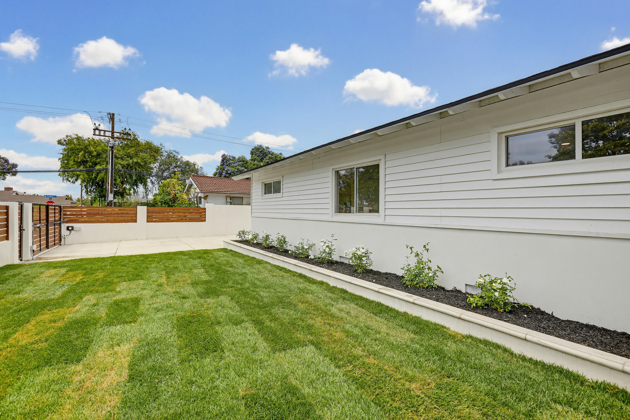 Virtual tour photo 14 of 69 for 2515 E Orange Grove Ave