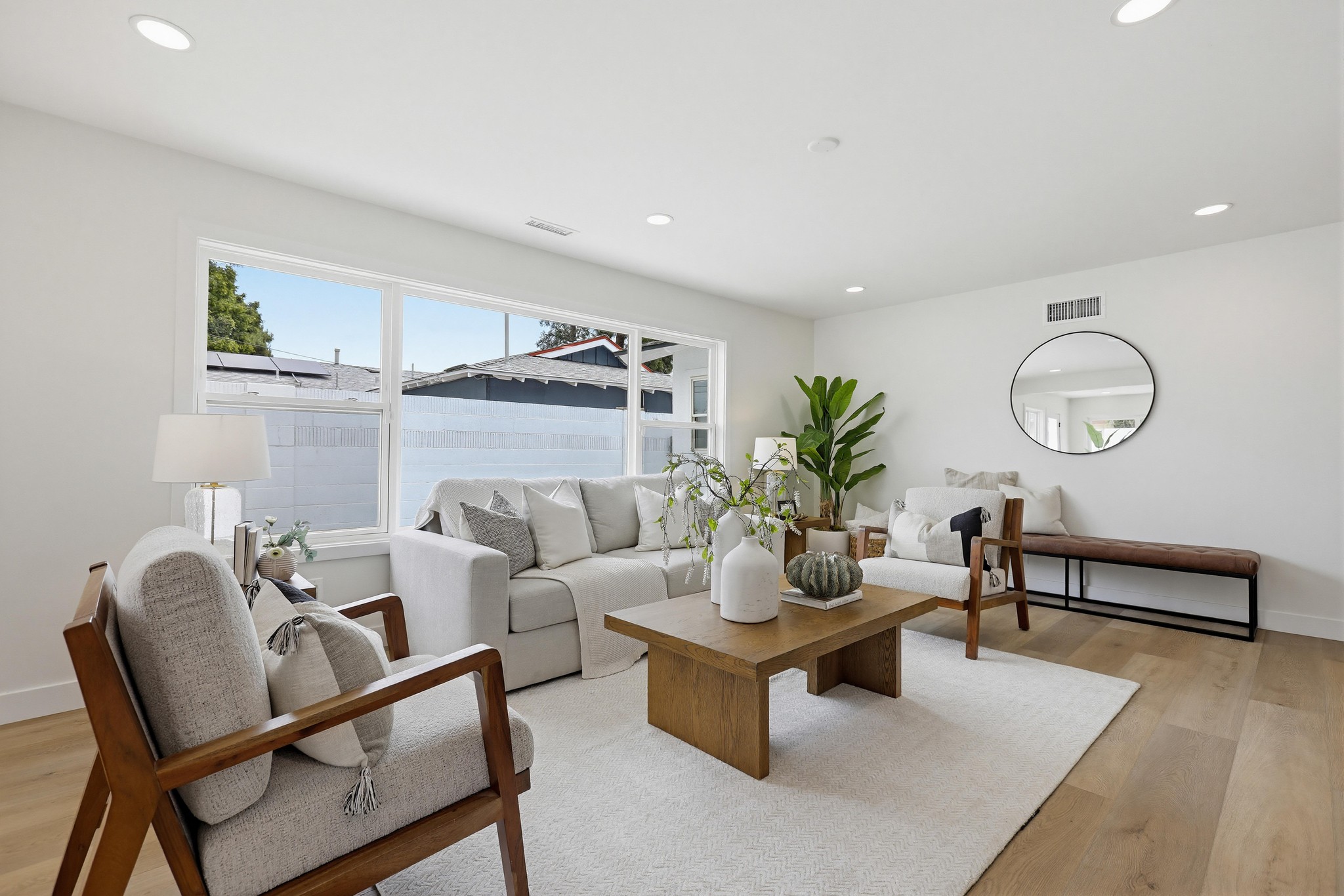 Virtual tour photo 26 of 69 for 2515 E Orange Grove Ave